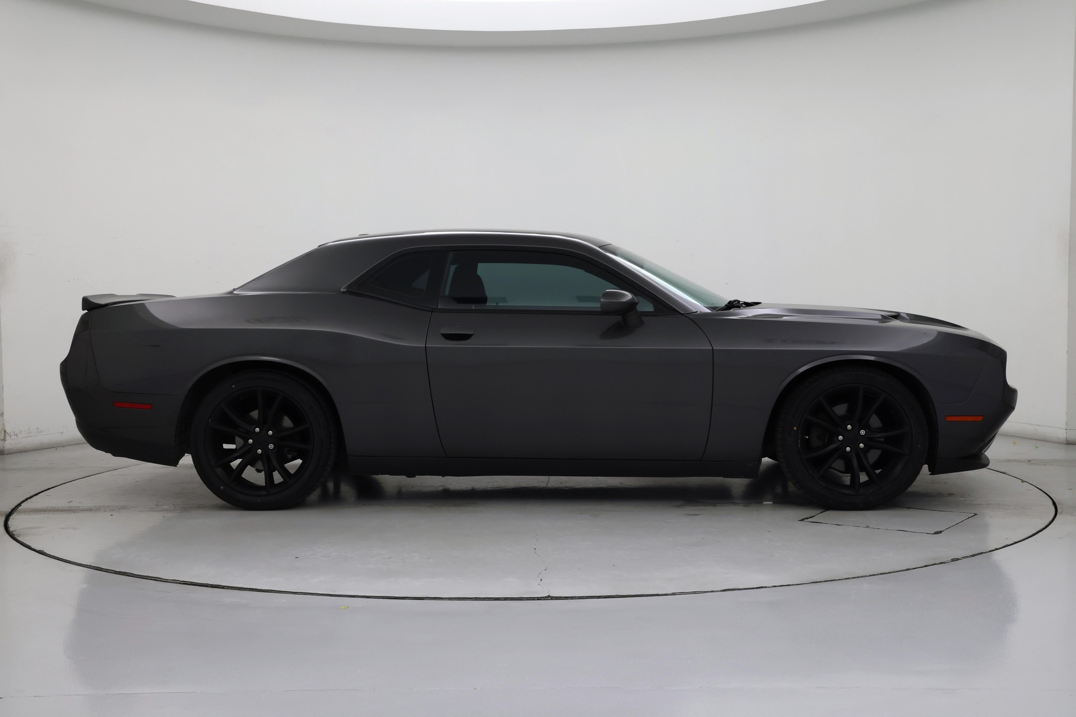 Thumbnail: 2016 Dodge Challenger - 7