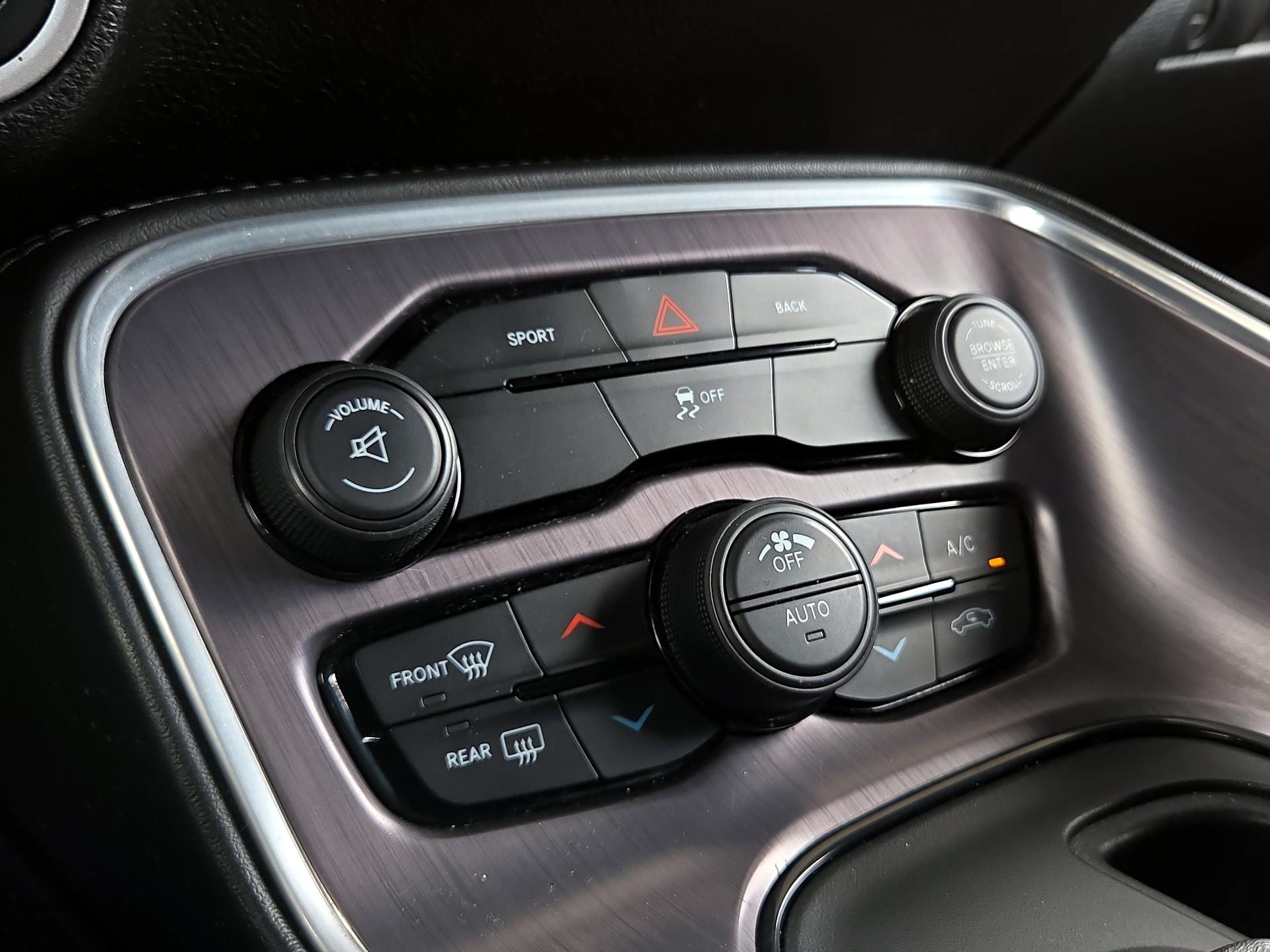 Thumbnail: 2016 Dodge Challenger - 13