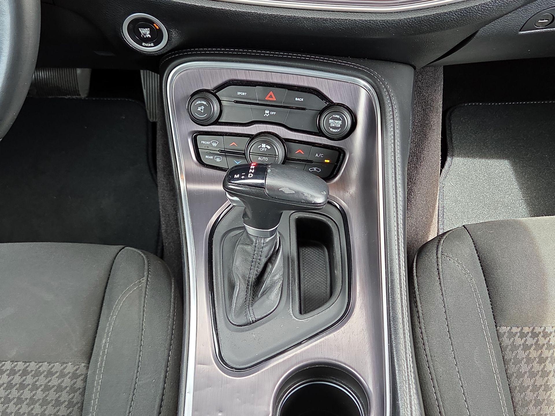 Thumbnail: 2016 Dodge Challenger - 14