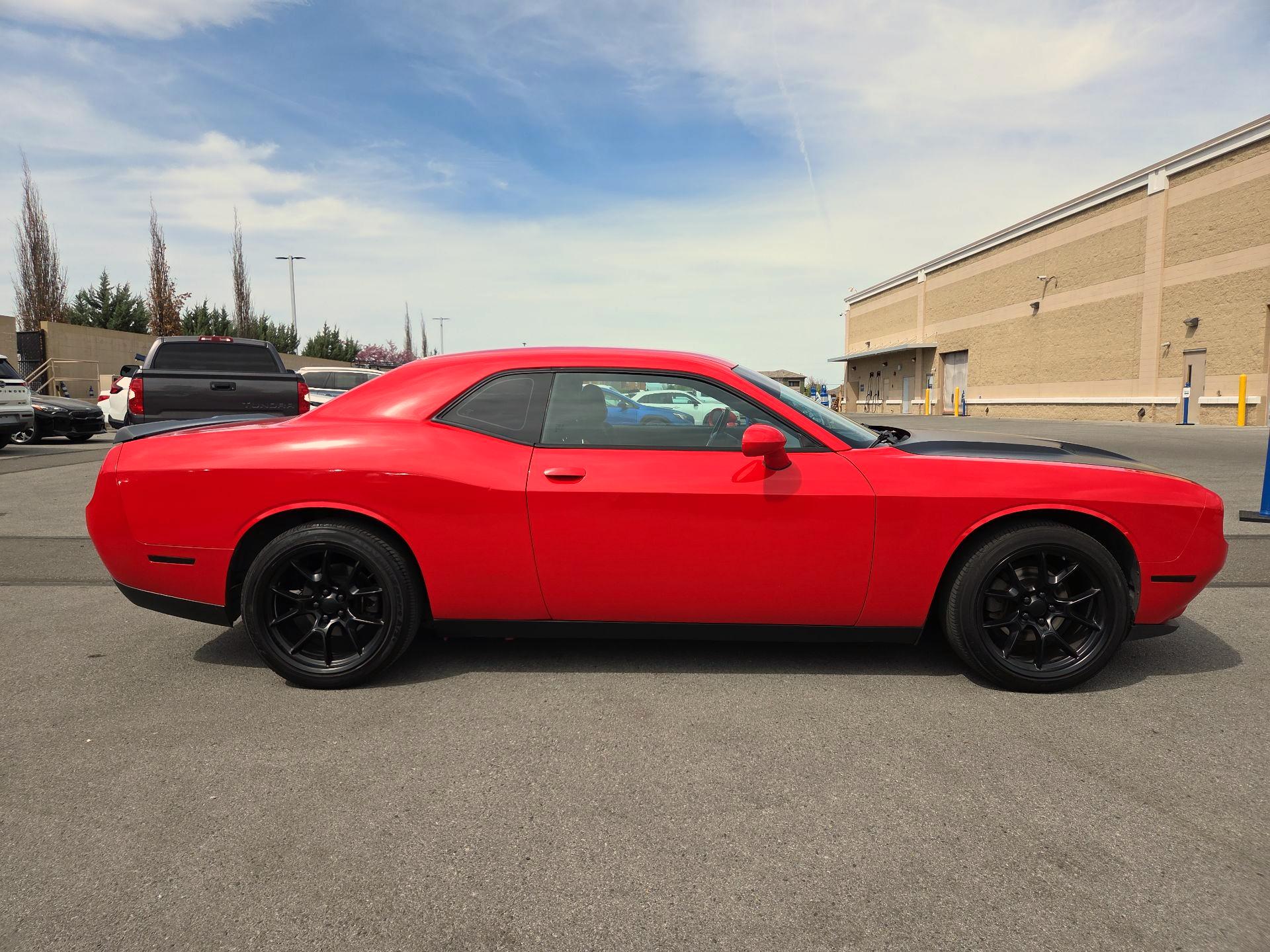 Thumbnail: 2016 Dodge Challenger - 4