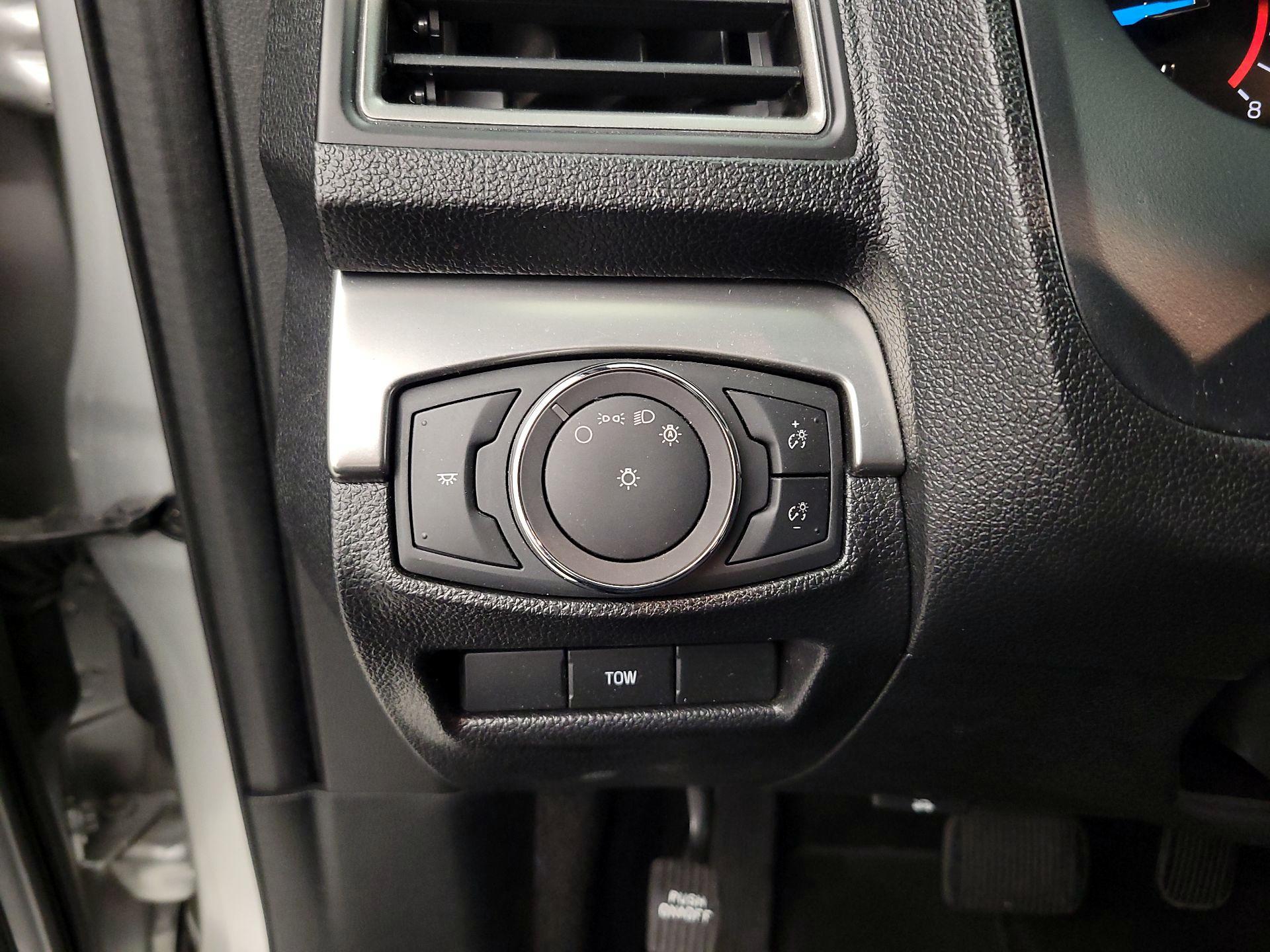 Thumbnail: 2019 Ford Explorer - 13