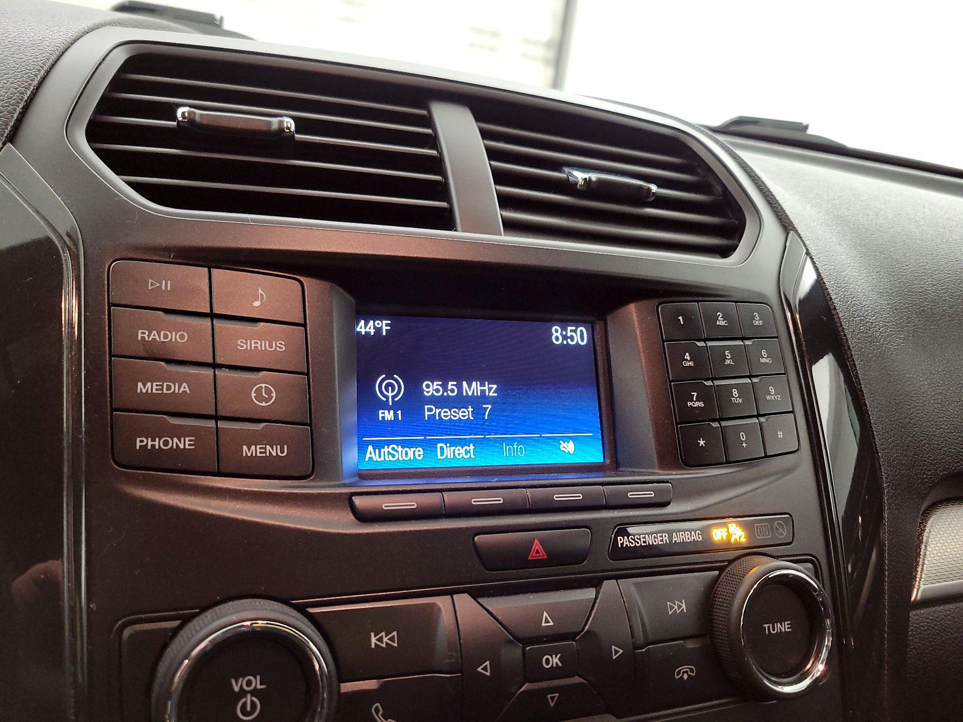 Thumbnail: 2019 Ford Explorer - 15