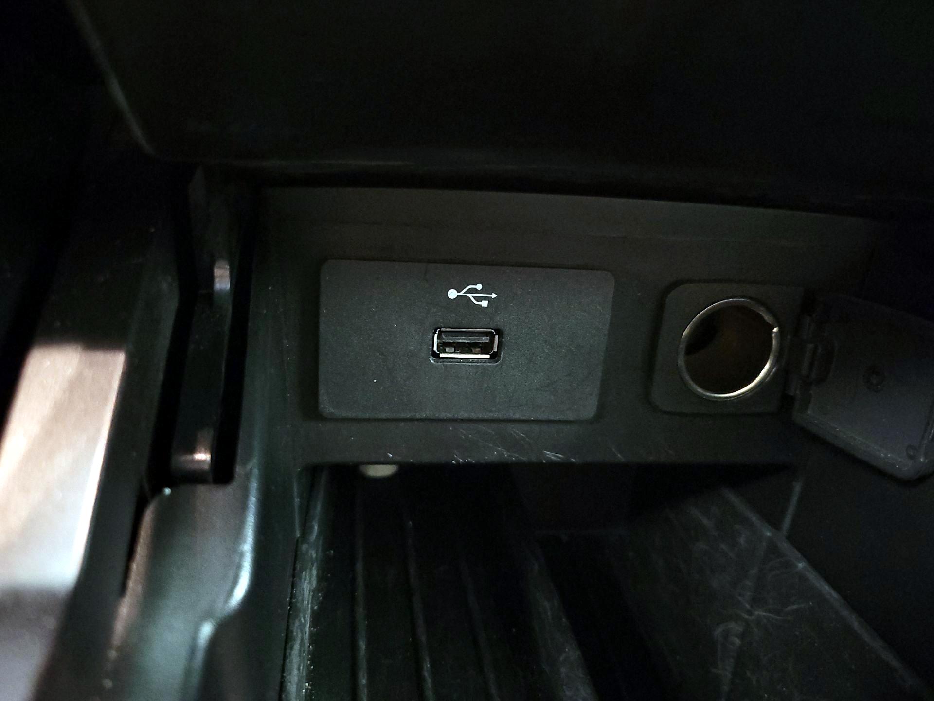 Thumbnail: 2019 Ford Explorer - 18