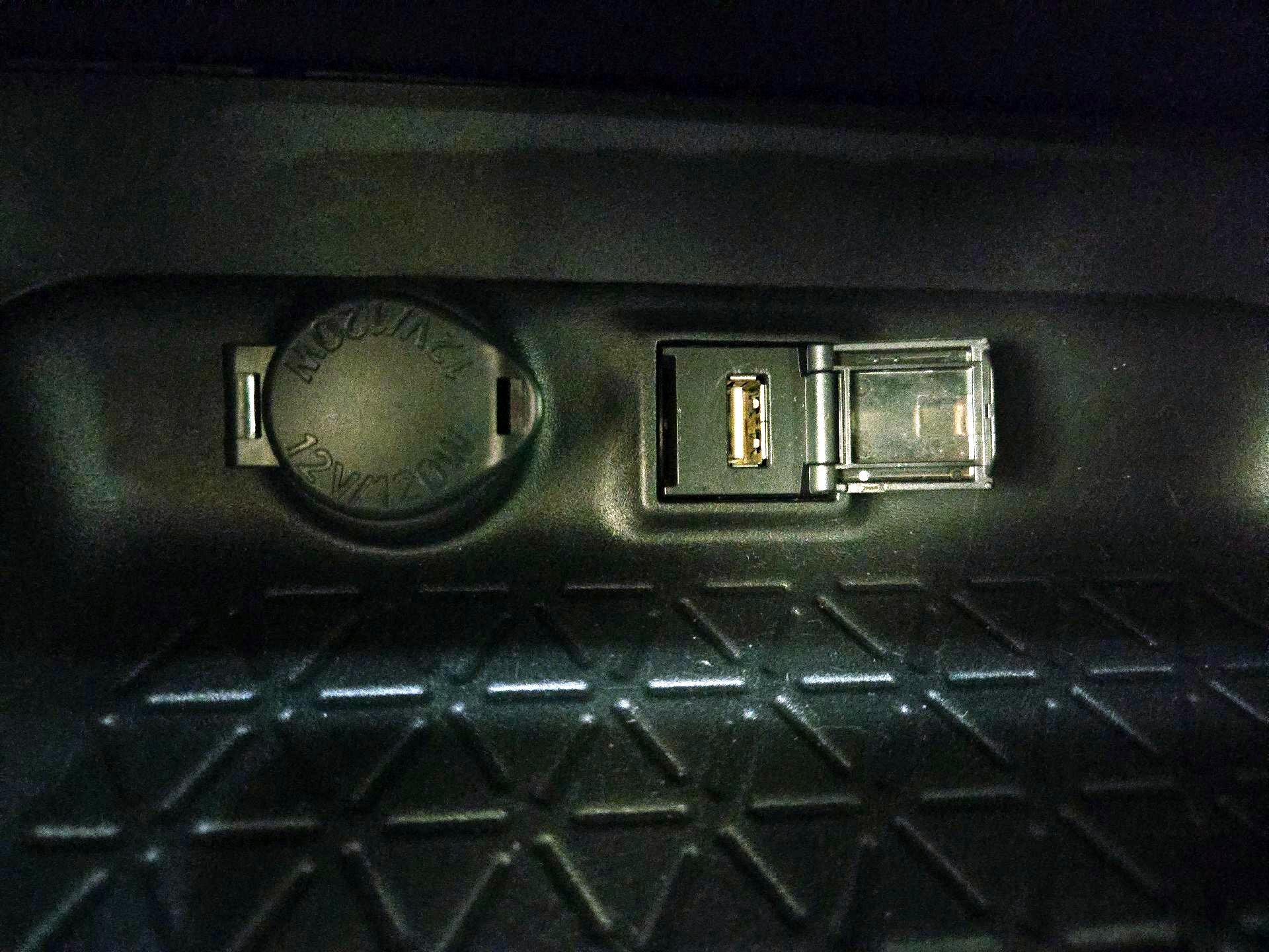 Thumbnail: 2022 Toyota RAV4 - 18