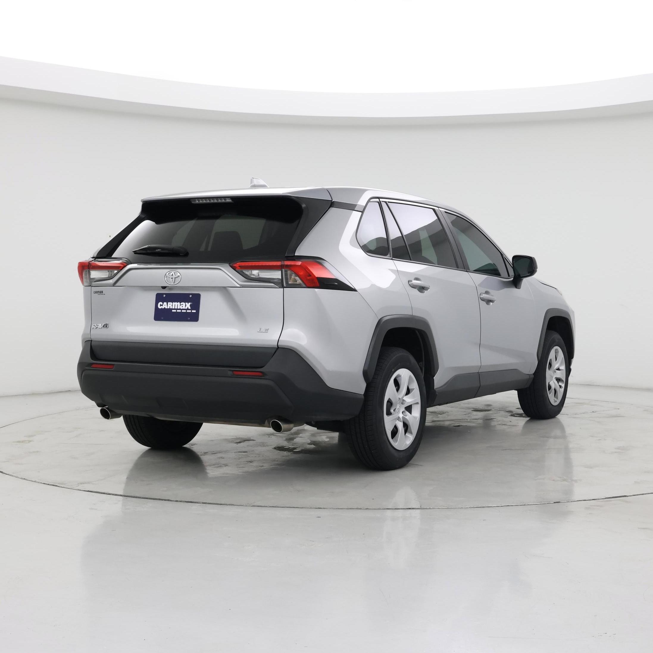 Thumbnail: 2022 Toyota RAV4 - 8
