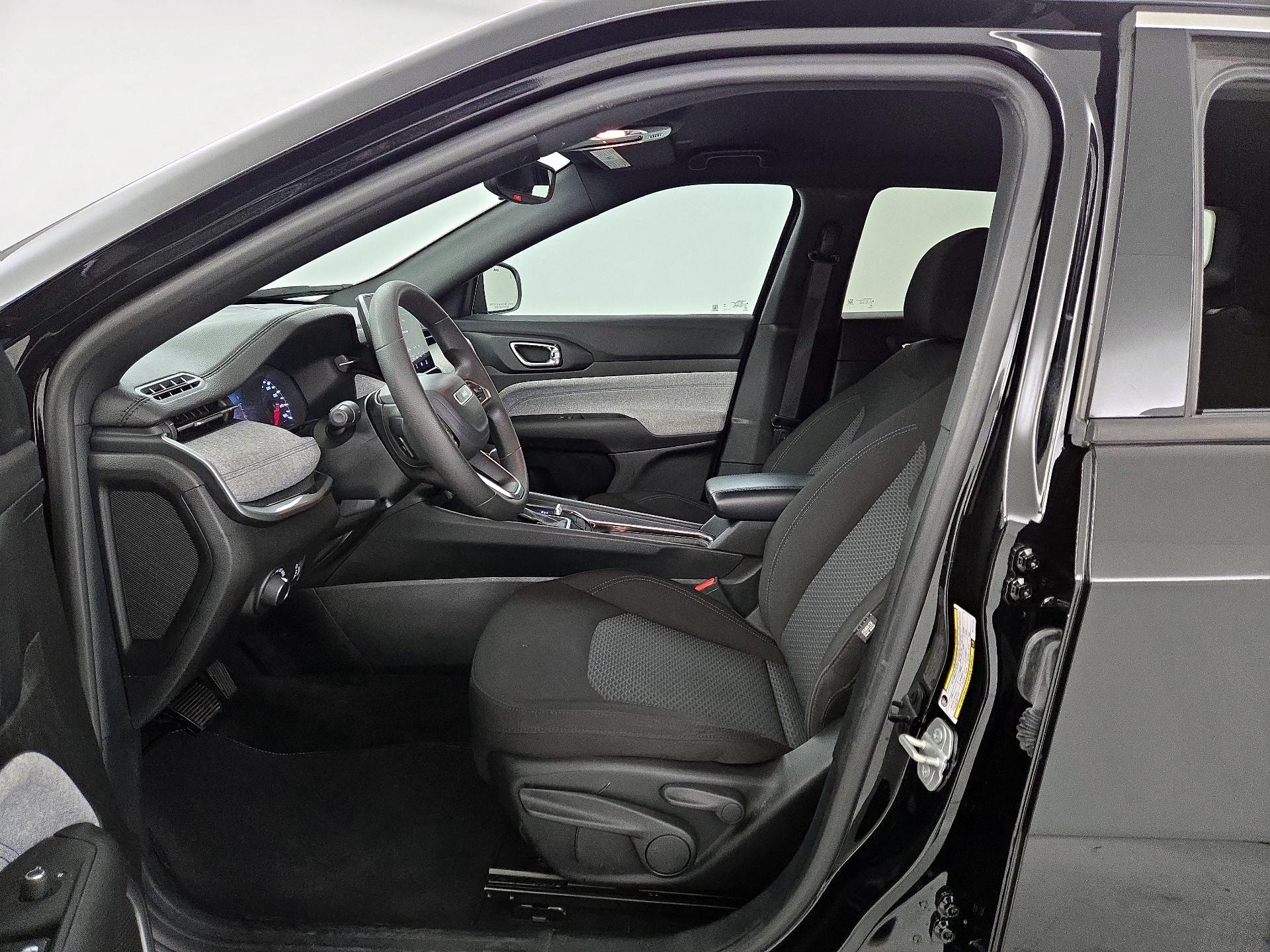 Thumbnail: 2024 Jeep Compass - 11