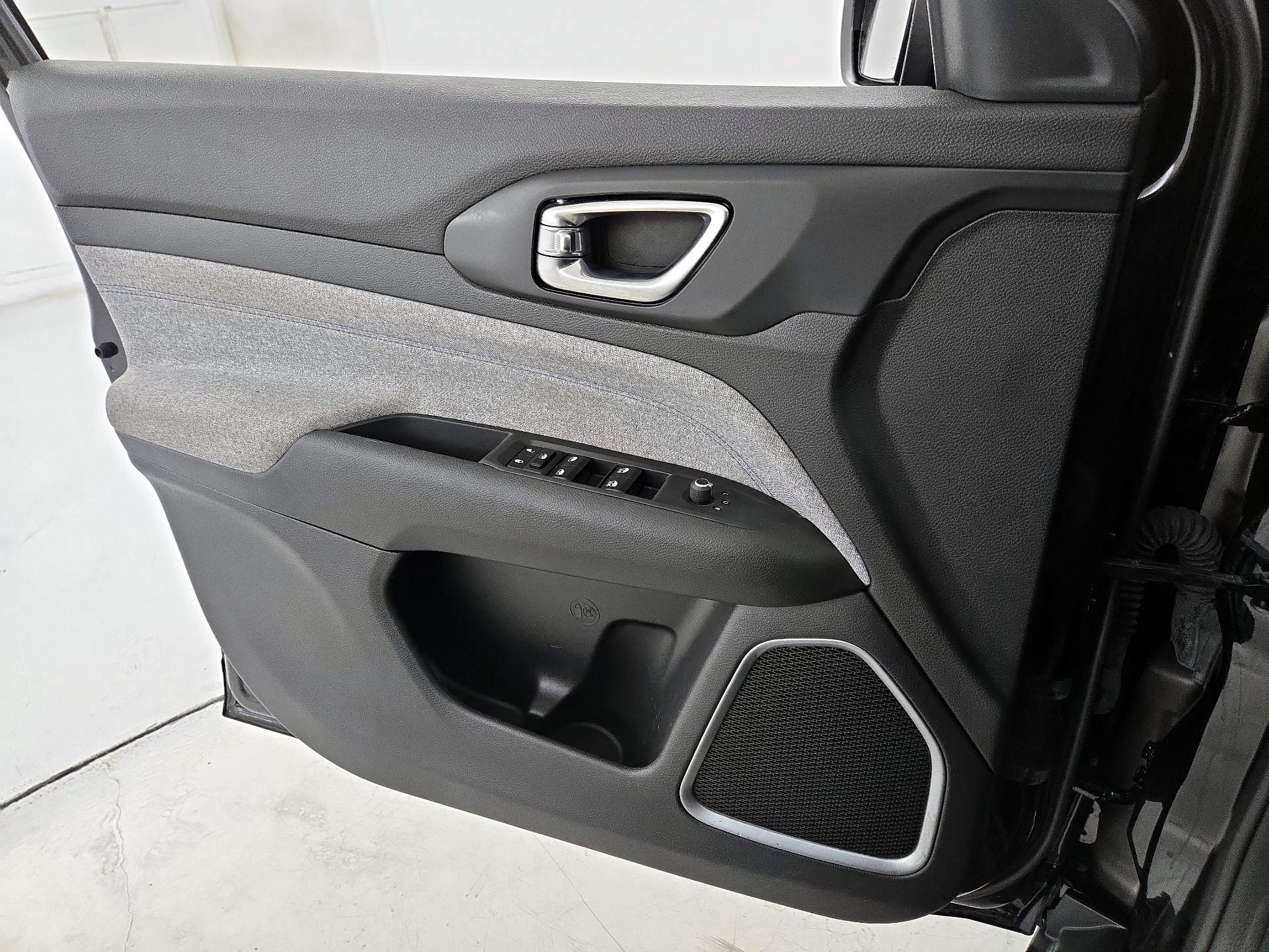 Thumbnail: 2024 Jeep Compass - 12