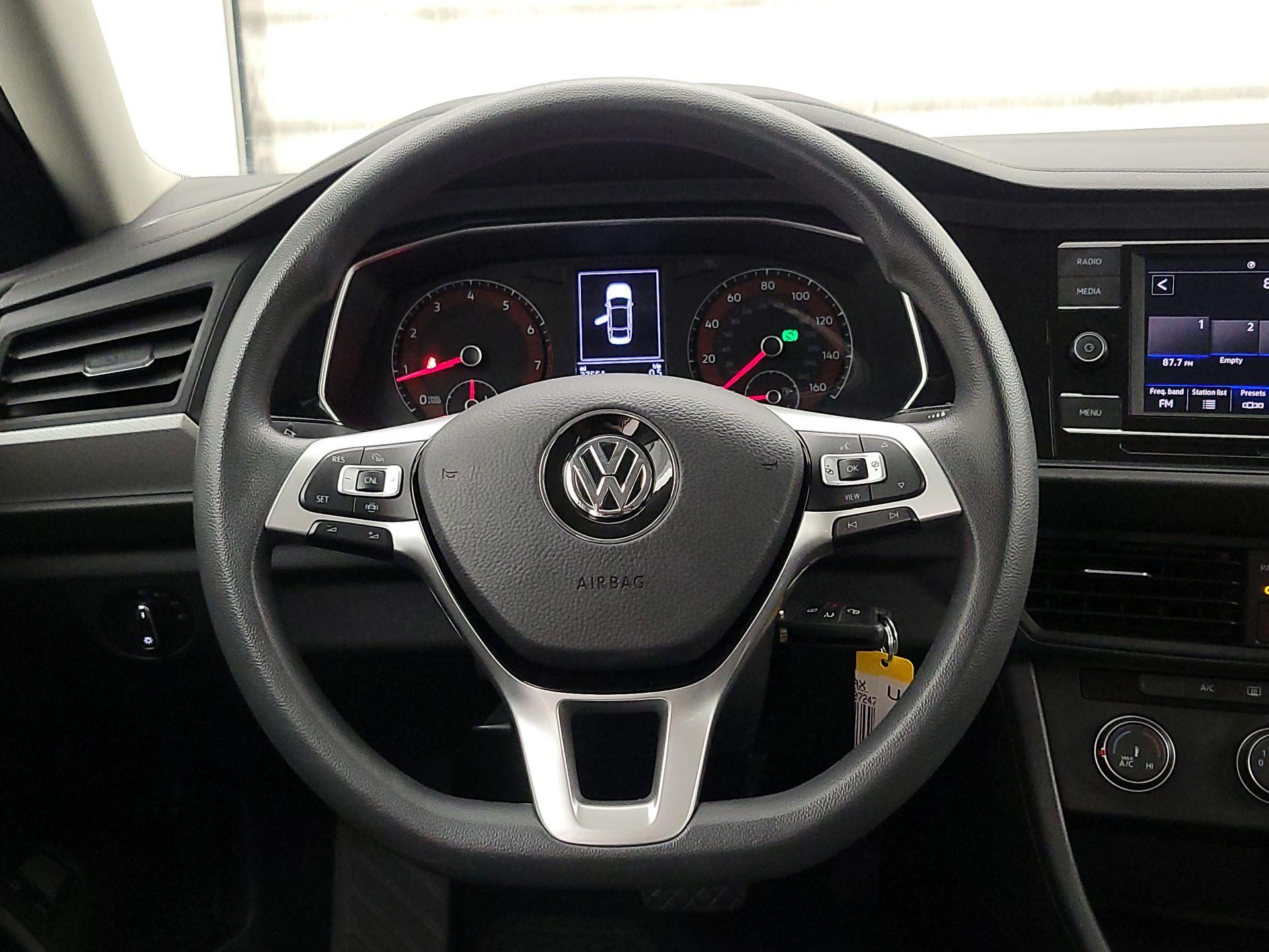 Thumbnail: 2021 Volkswagen Jetta - 10