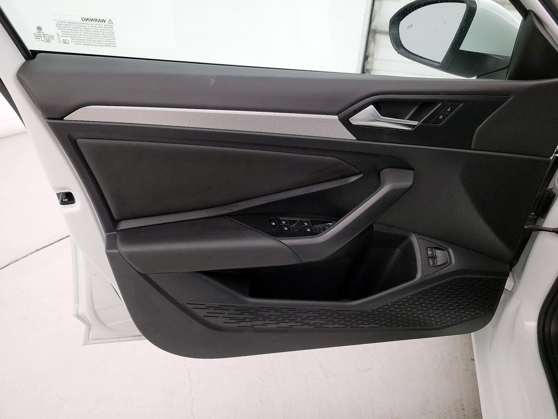 Thumbnail: 2021 Volkswagen Jetta - 12