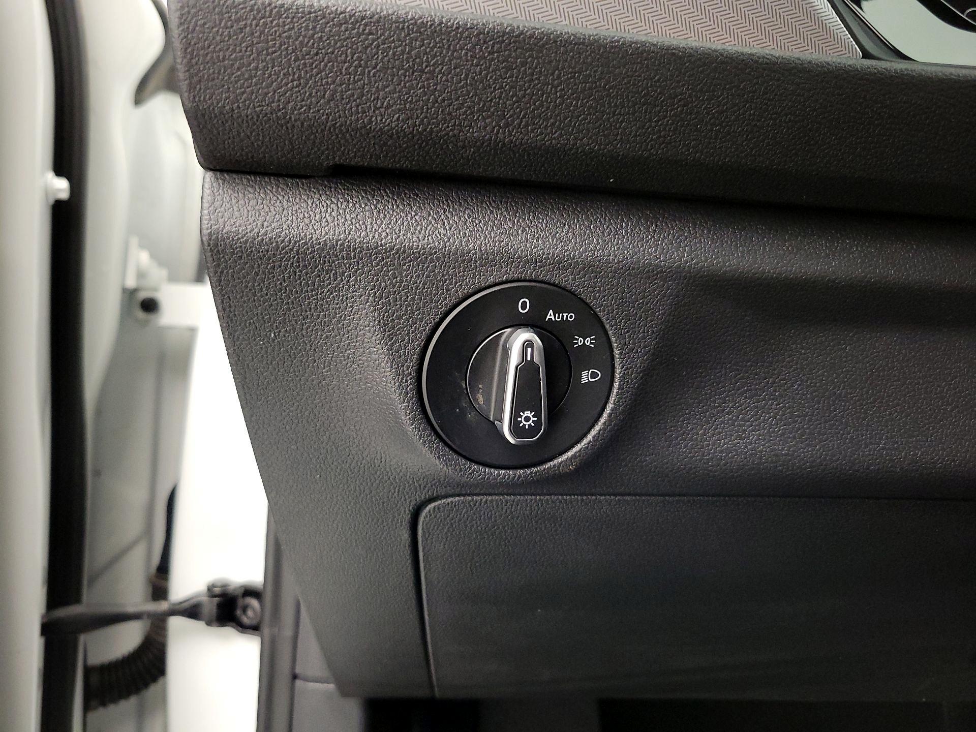 Thumbnail: 2021 Volkswagen Jetta - 13