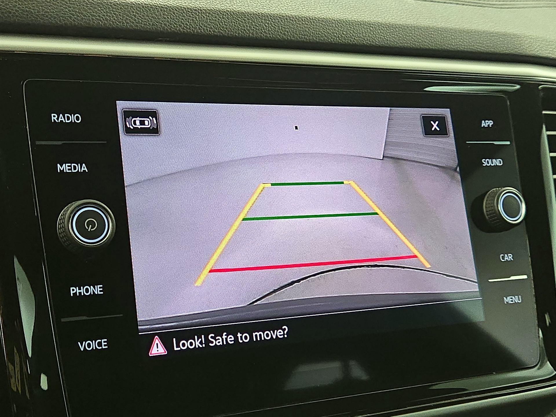 Thumbnail: 2023 Volkswagen Atlas - 14