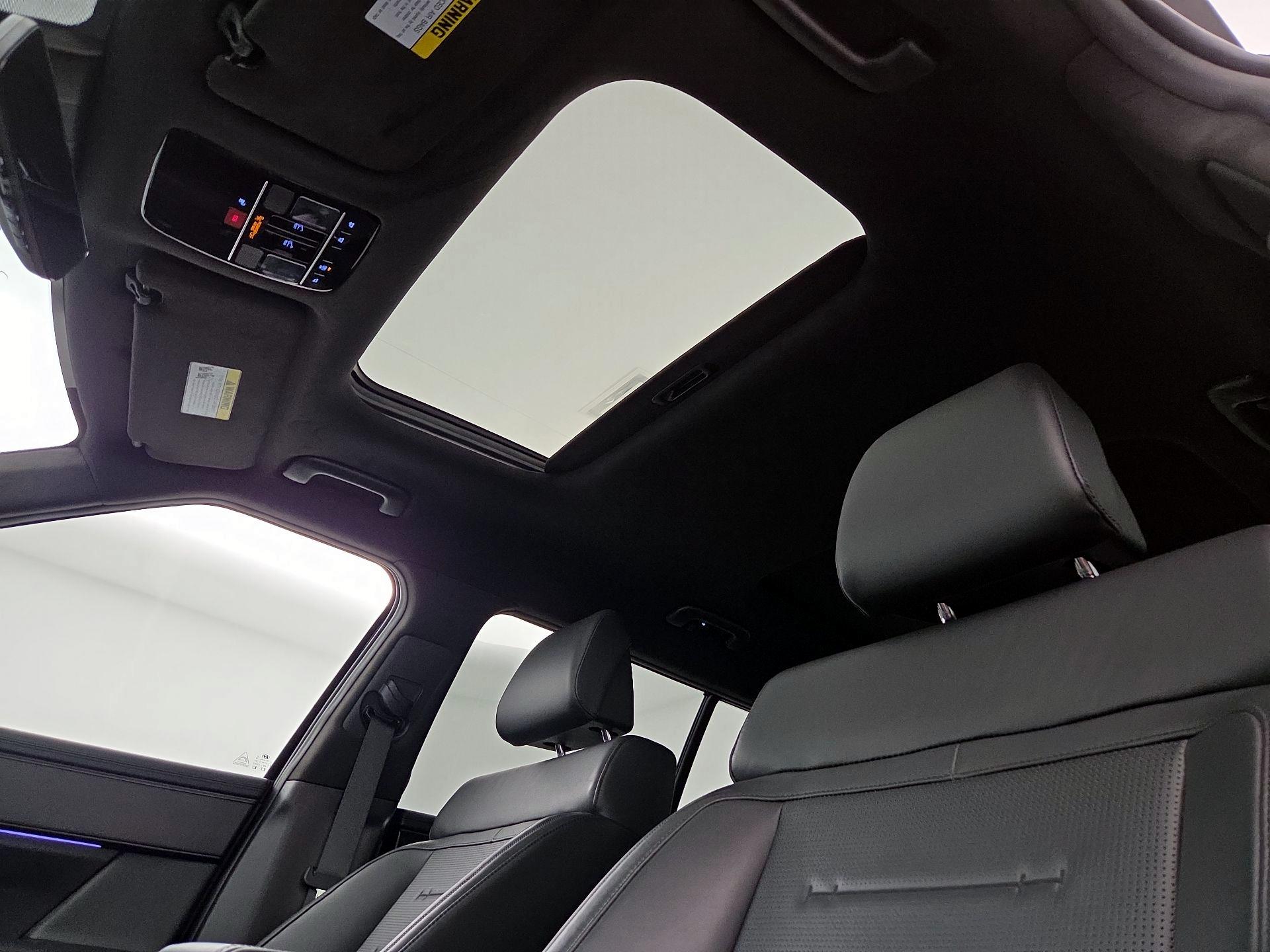 Thumbnail: 2025 Hyundai Santa Fe - 18