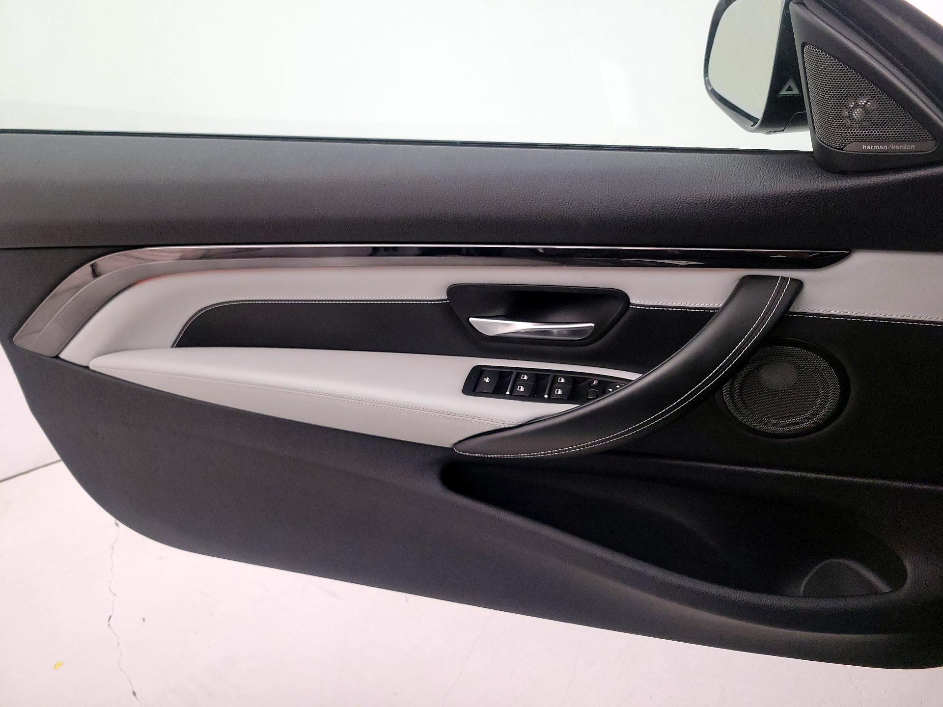 Thumbnail: 2020 BMW M4 - 12