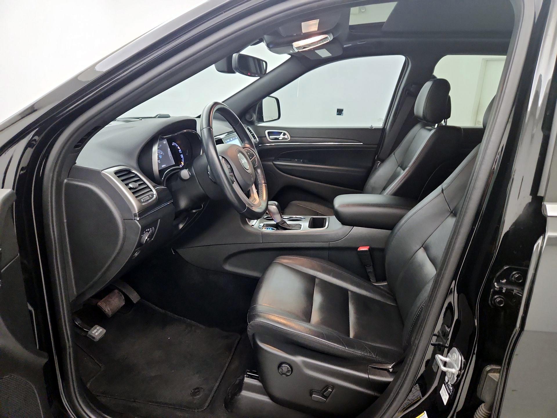 Thumbnail: 2022 Jeep Grand Cherokee - 11