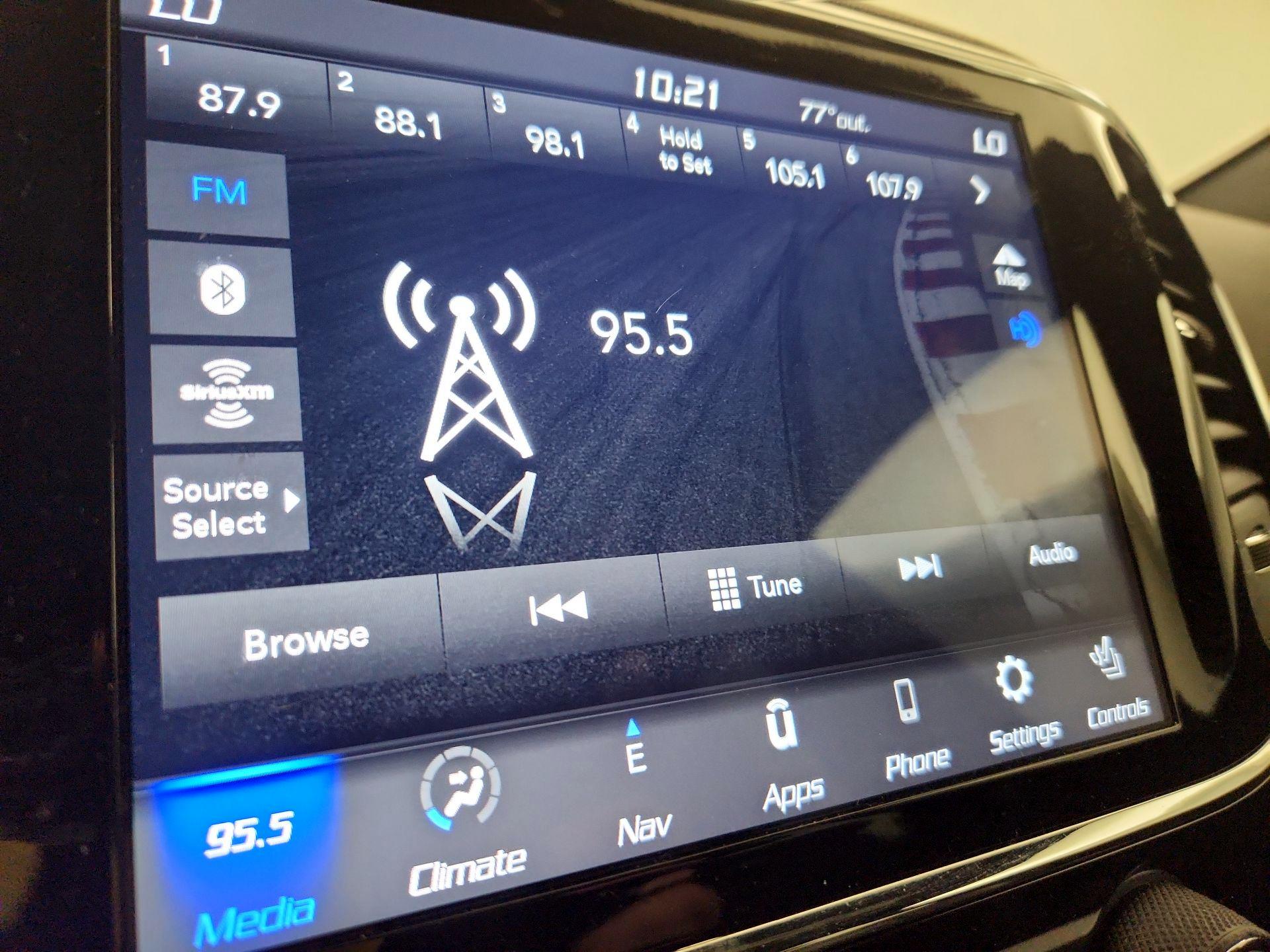 Thumbnail: 2022 Jeep Grand Cherokee - 16