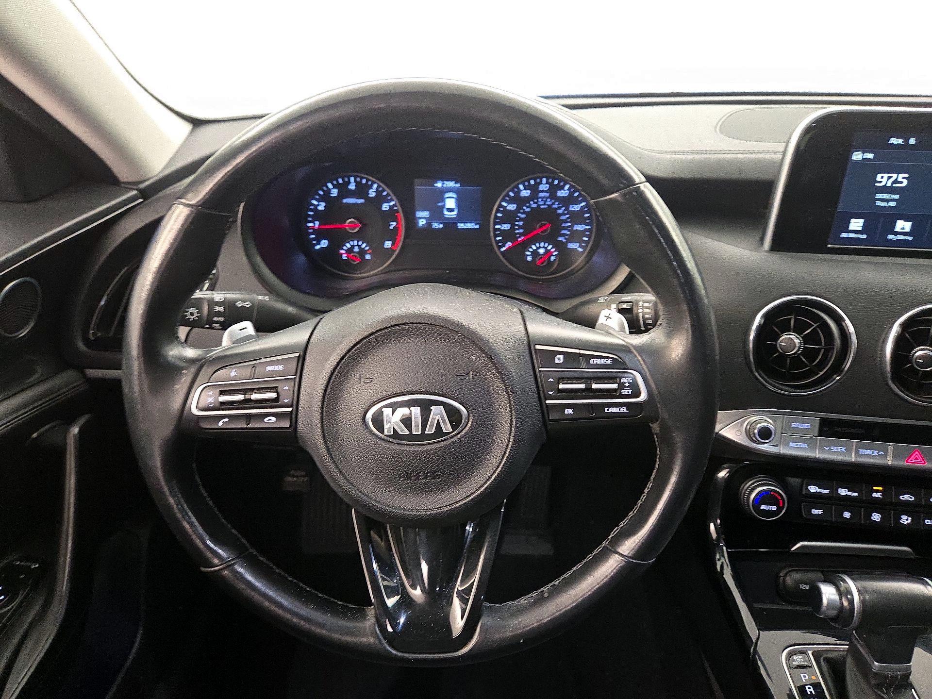 Thumbnail: 2019 Kia Stinger - 10