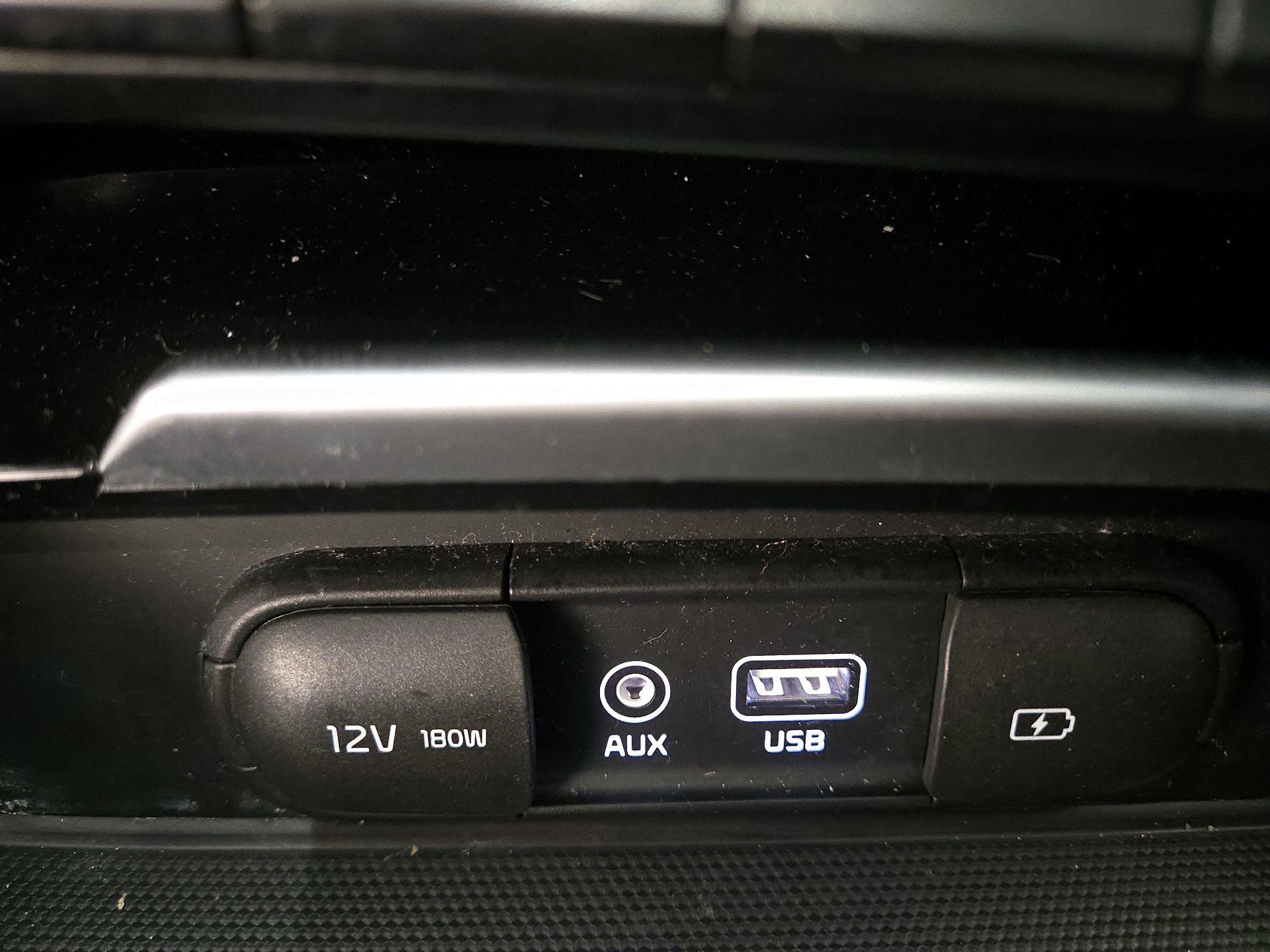 Thumbnail: 2019 Kia Stinger - 18