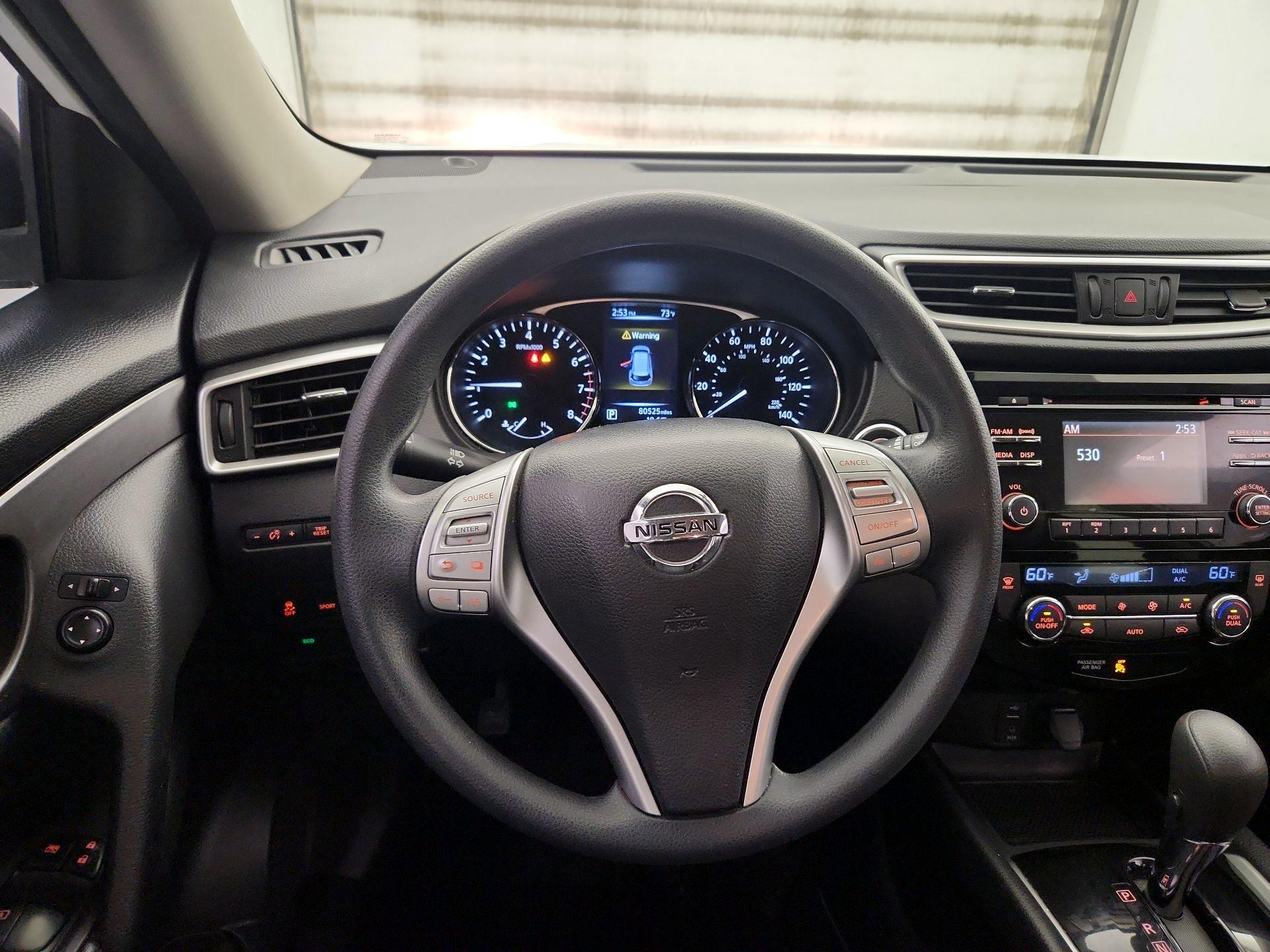 Thumbnail: 2016 Nissan Rogue - 10