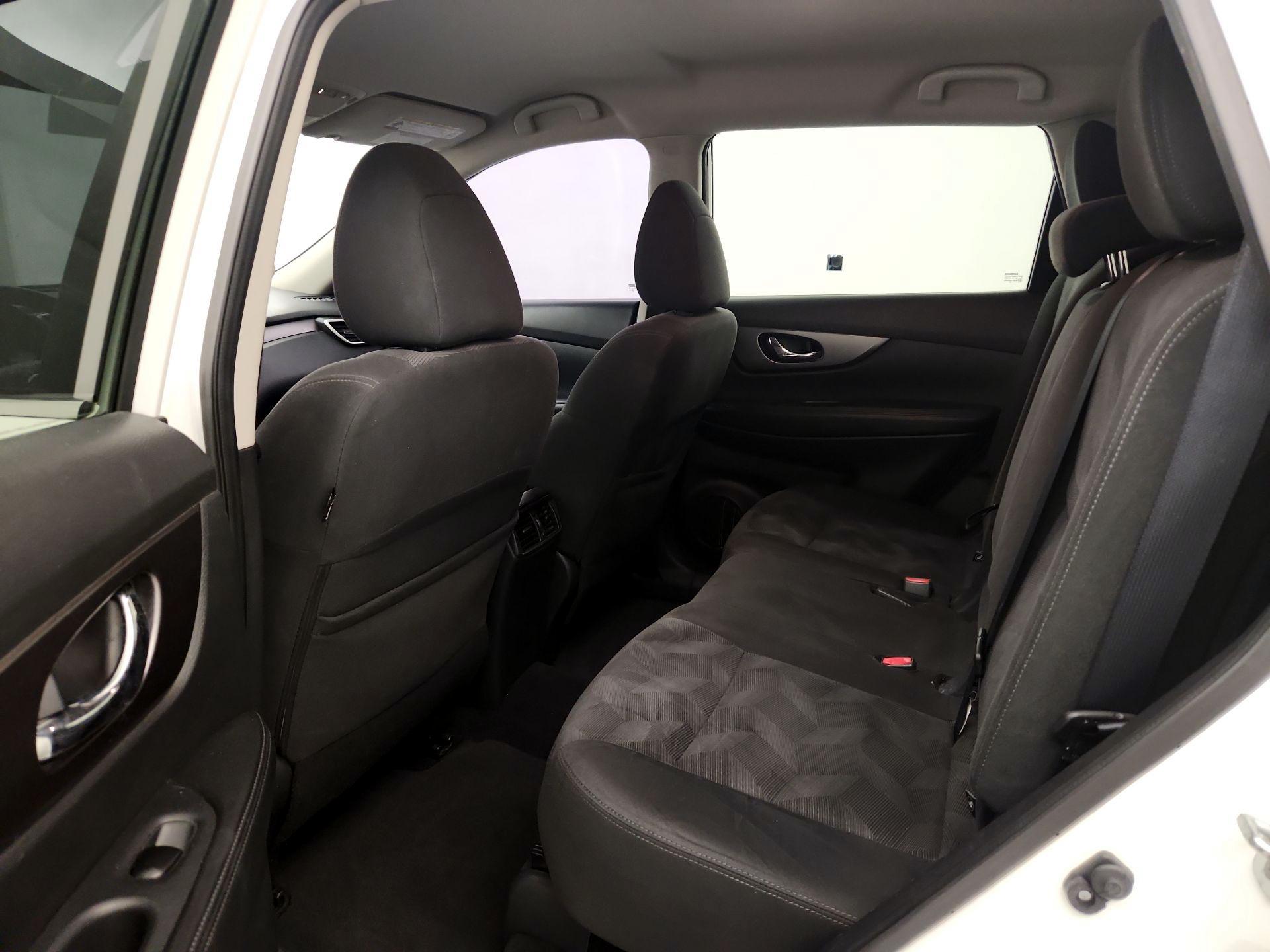 Thumbnail: 2016 Nissan Rogue - 19