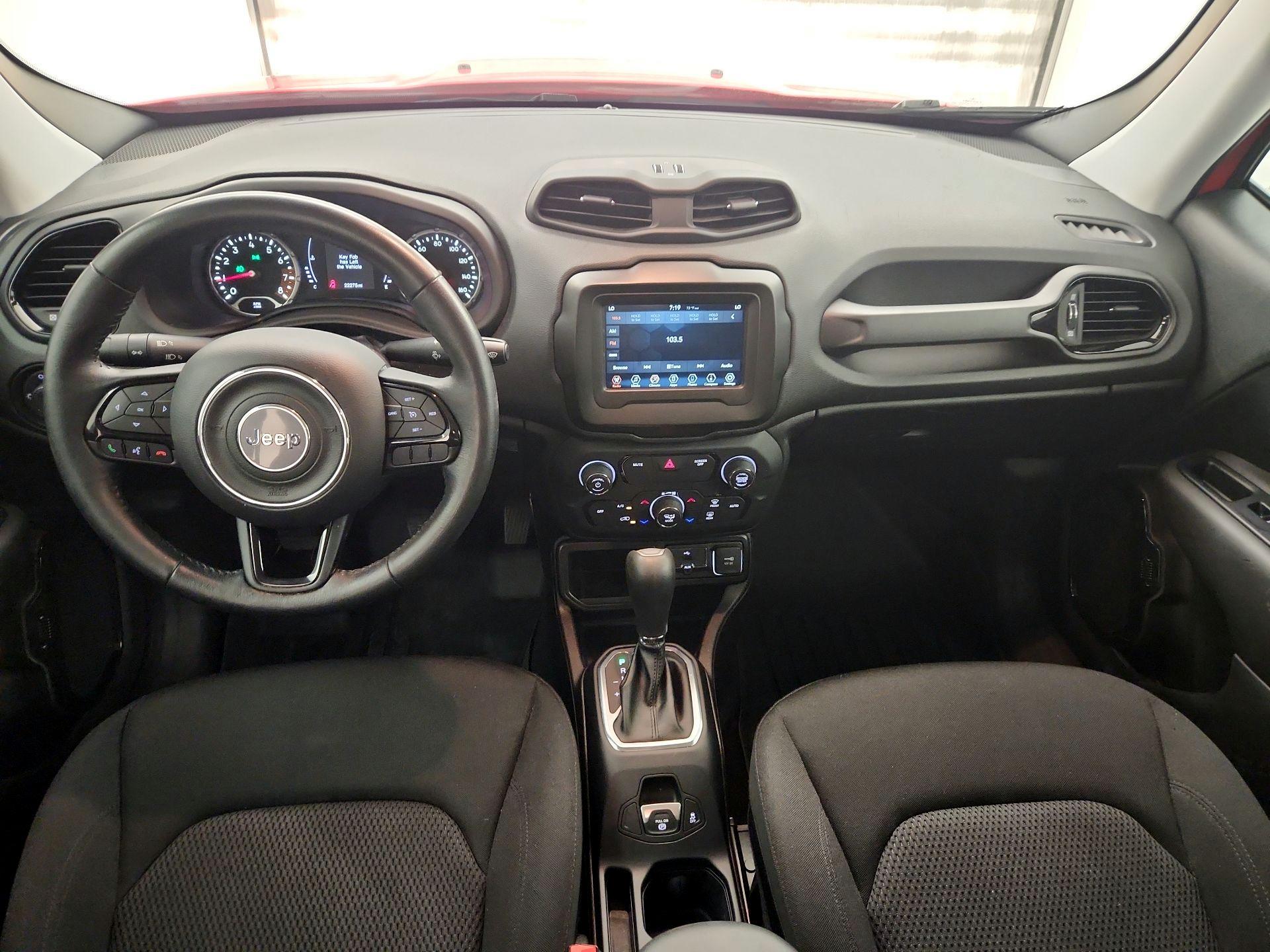 Thumbnail: 2020 Jeep Renegade - 9