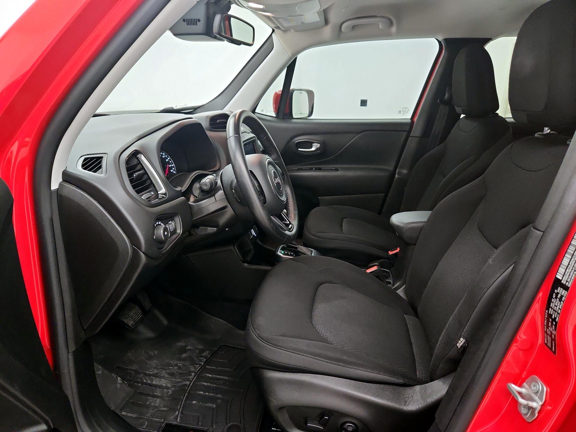 Thumbnail: 2020 Jeep Renegade - 11