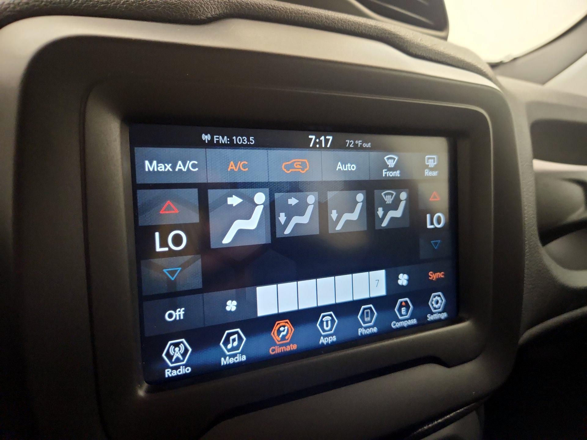 Thumbnail: 2020 Jeep Renegade - 16