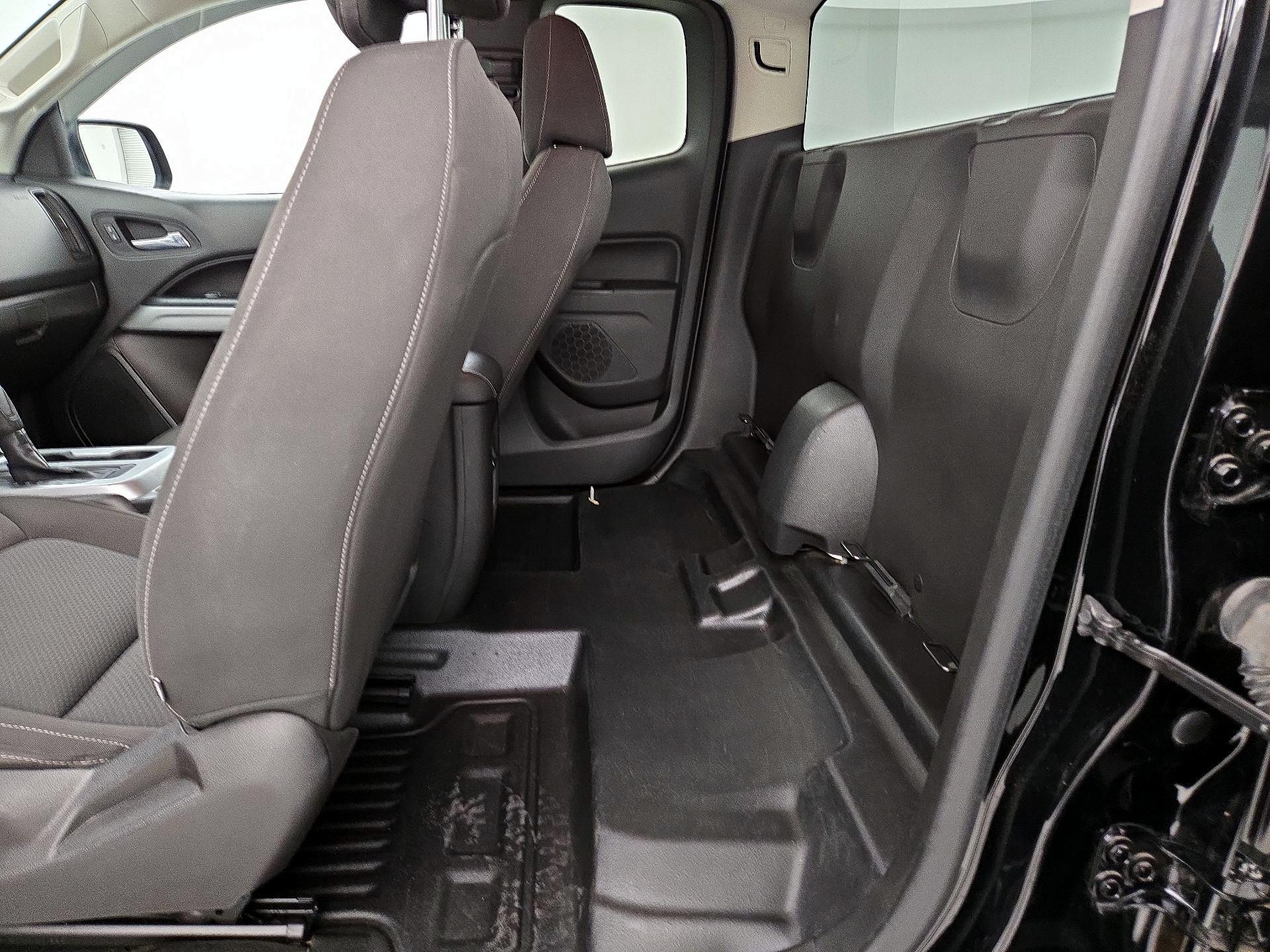 Thumbnail: 2021 Chevrolet Colorado - 19