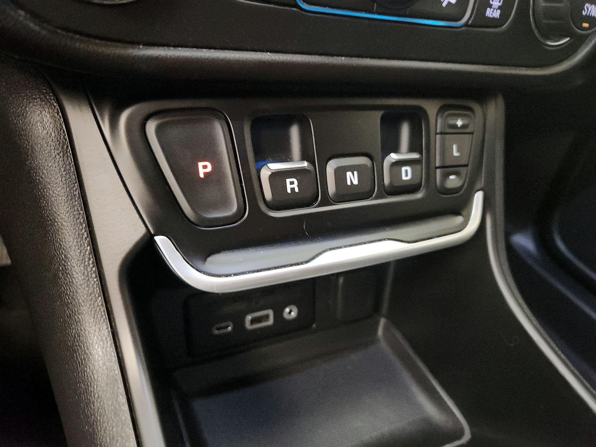 Thumbnail: 2020 GMC Terrain - 17