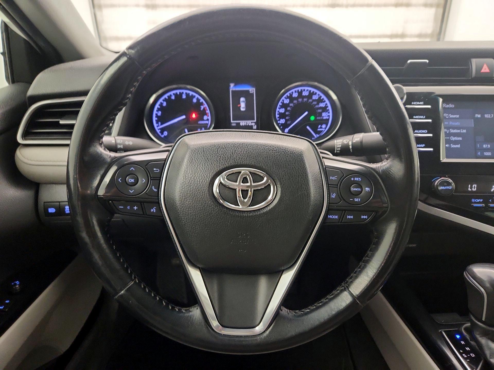 Thumbnail: 2019 Toyota Camry - 10