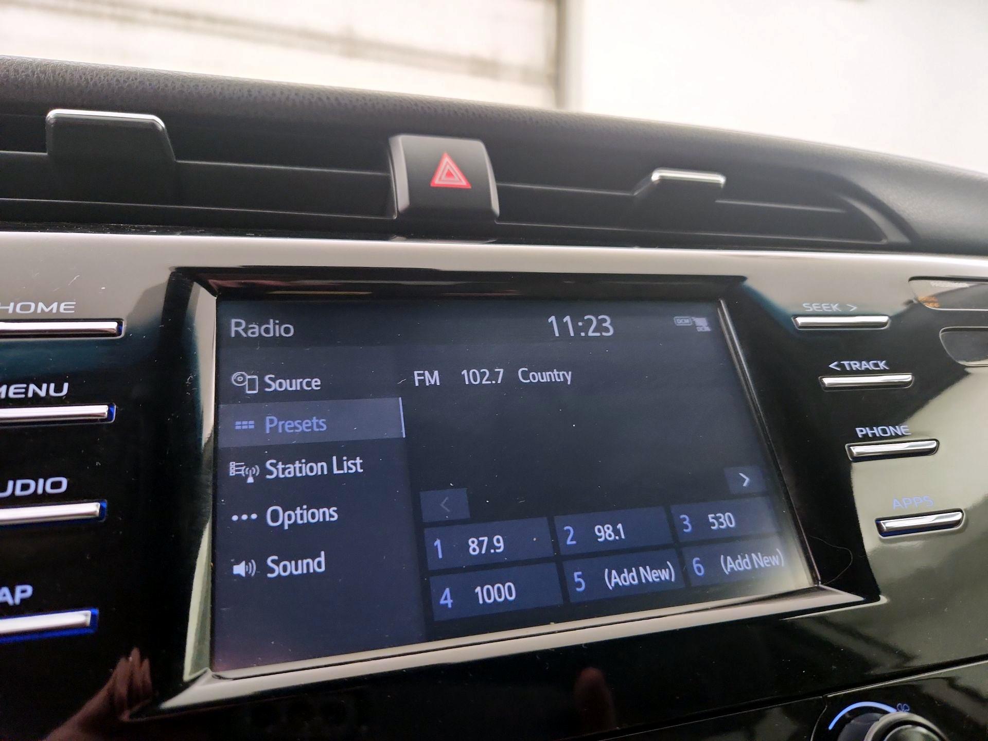 Thumbnail: 2019 Toyota Camry - 15