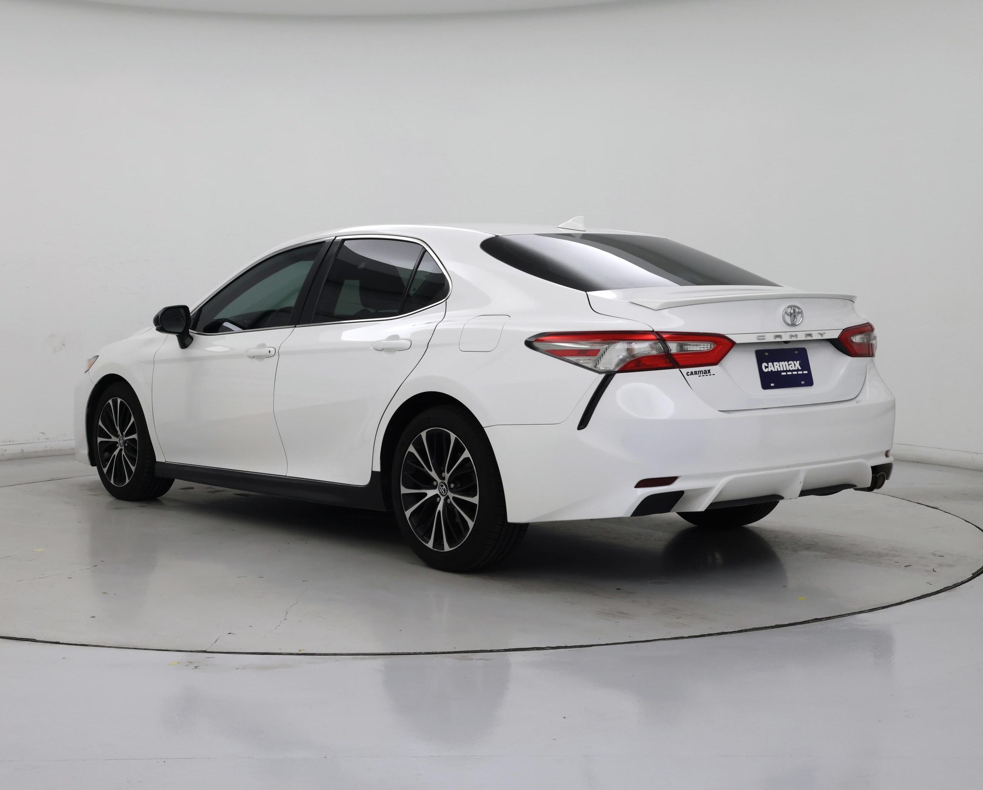 Thumbnail: 2019 Toyota Camry - 2