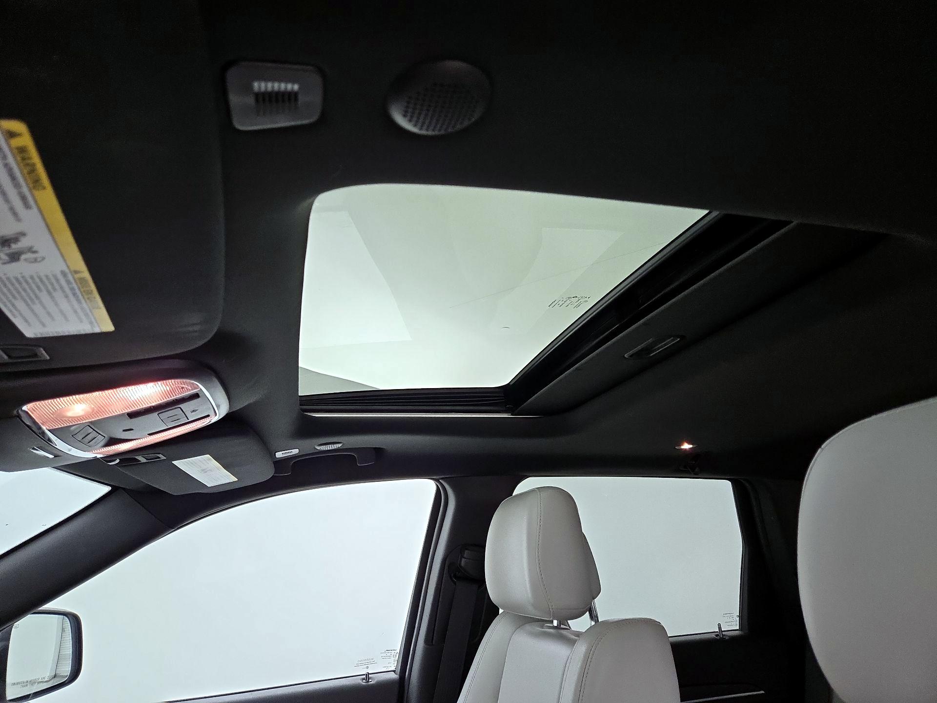 Thumbnail: 2018 Jeep Grand Cherokee - 19