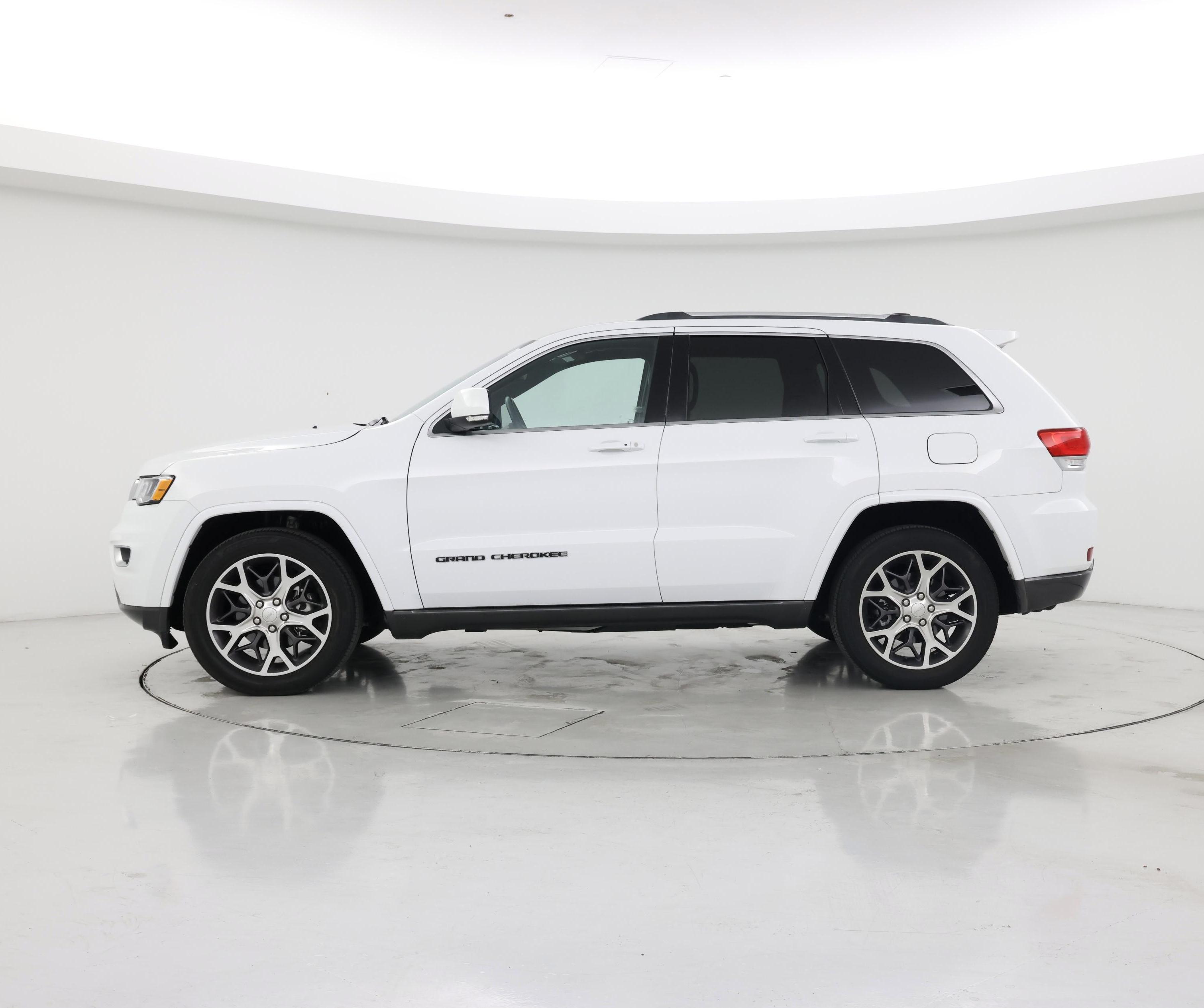 Thumbnail: 2018 Jeep Grand Cherokee - 3