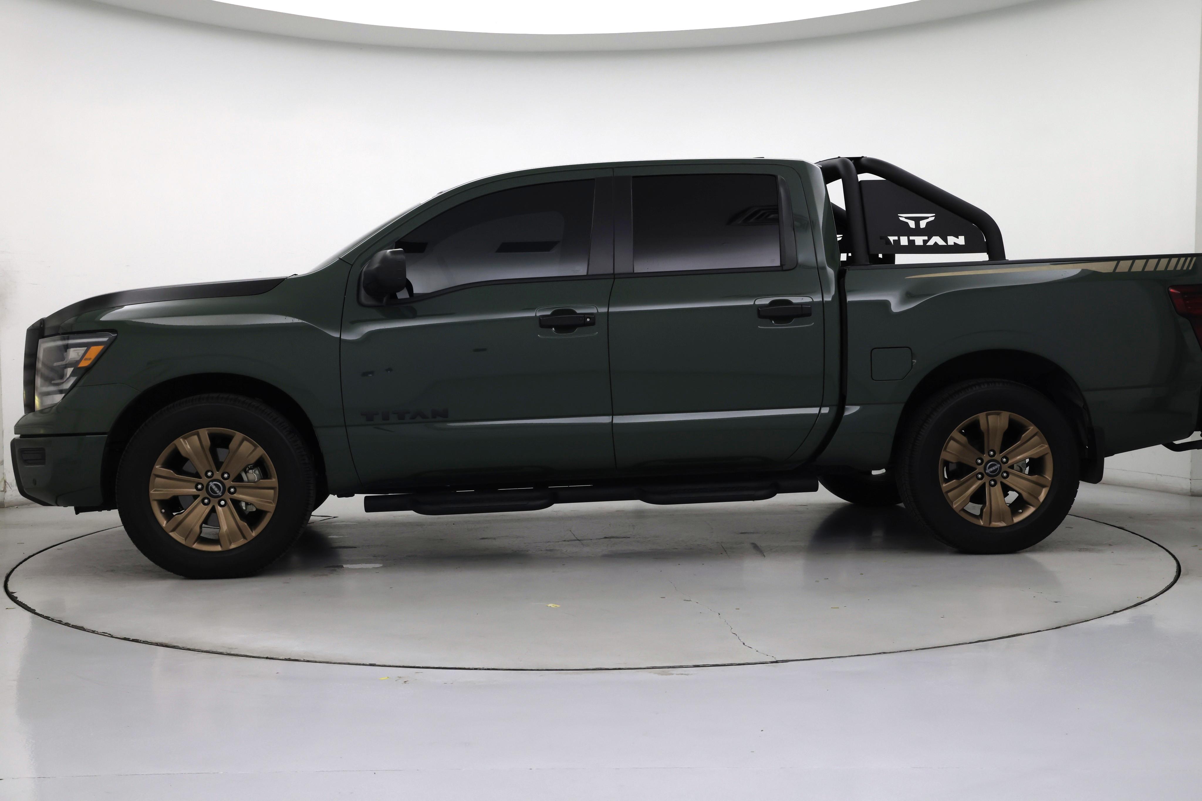 Thumbnail: 2024 Nissan Titan - 3
