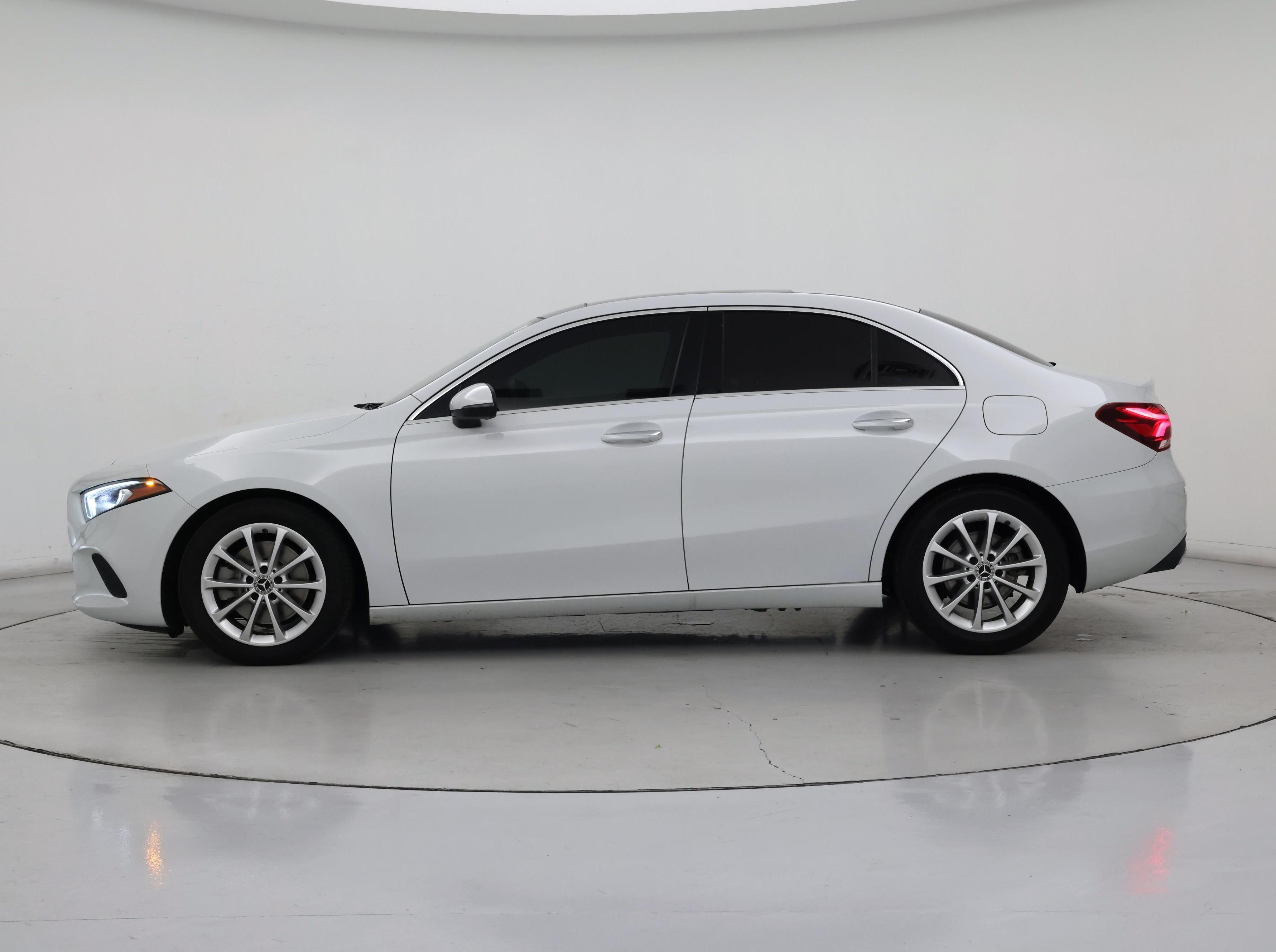 Thumbnail: 2021 Mercedes-Benz A-Class - 3