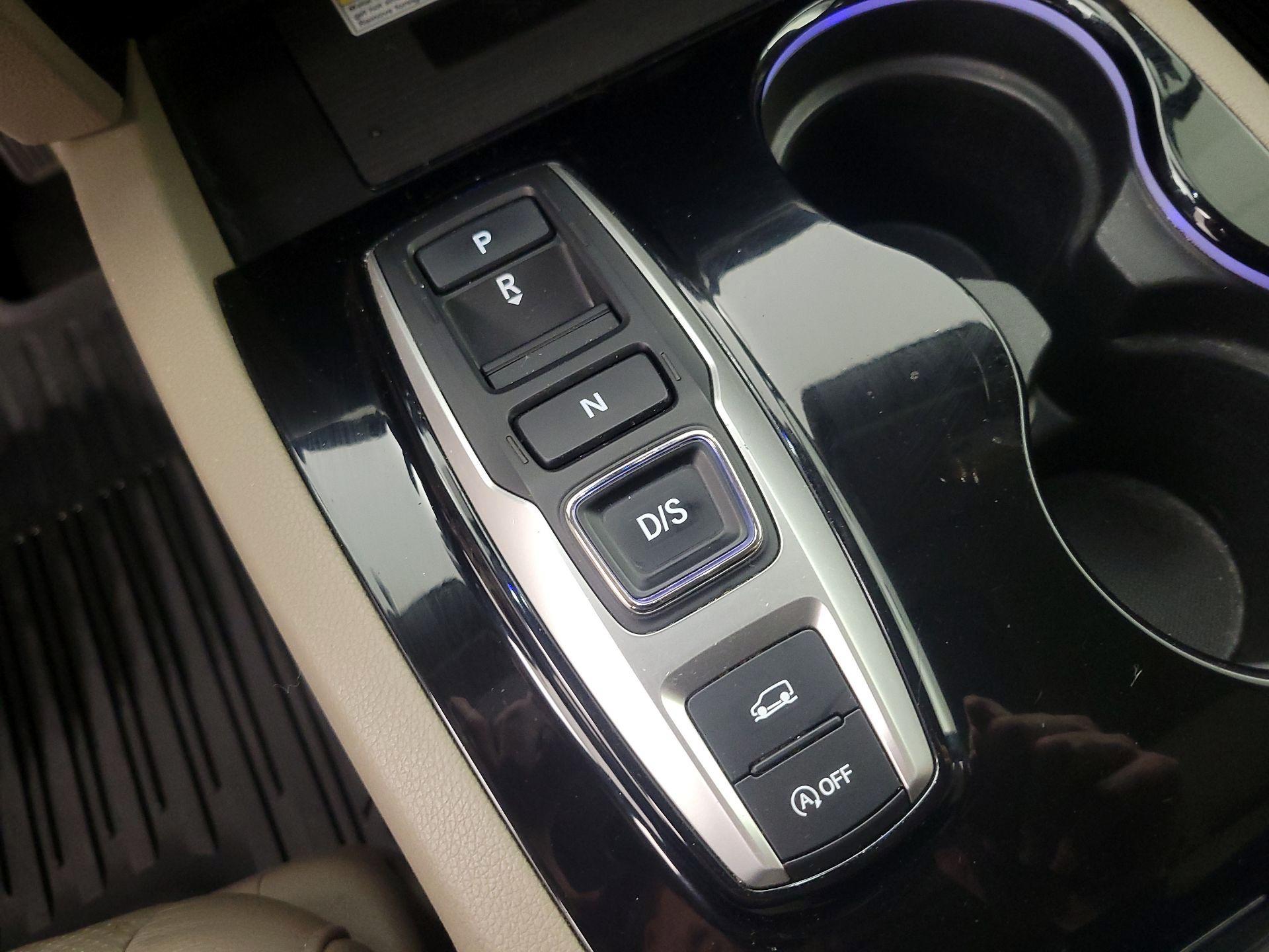 Thumbnail: 2020 Honda Pilot - 17