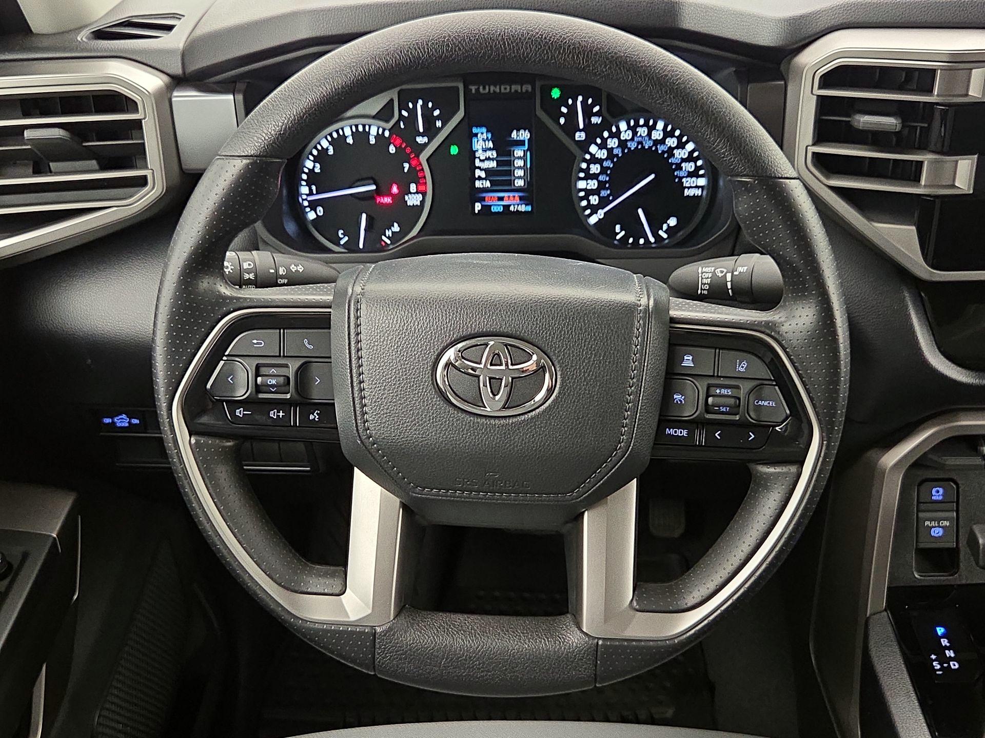 Thumbnail: 2024 Toyota Tundra - 10