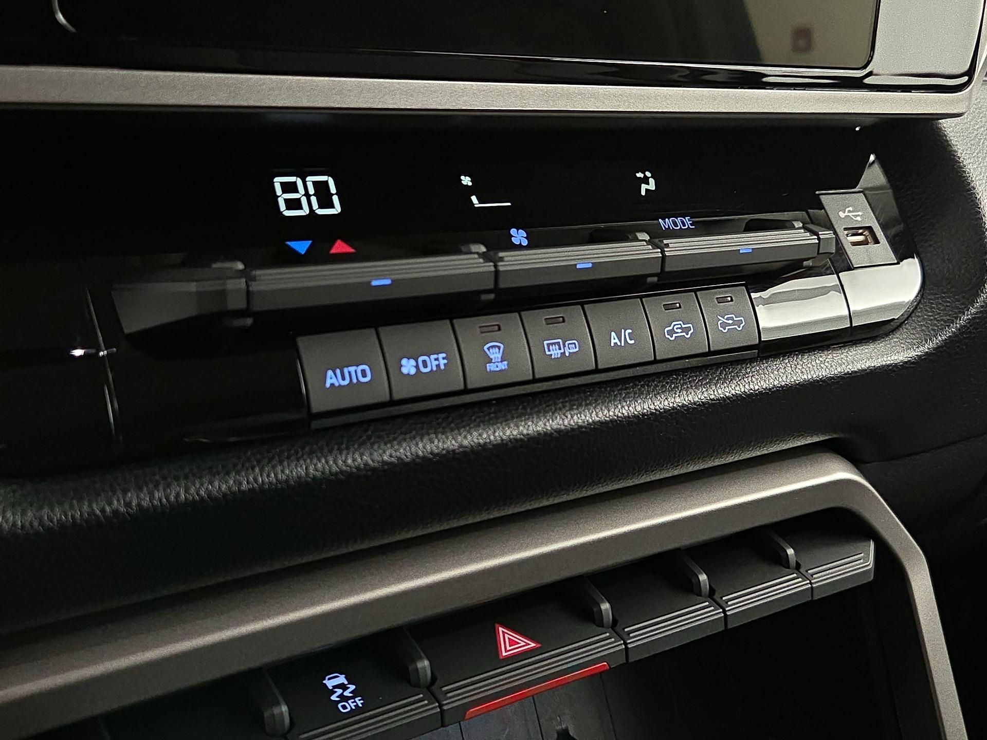 Thumbnail: 2024 Toyota Tundra - 16