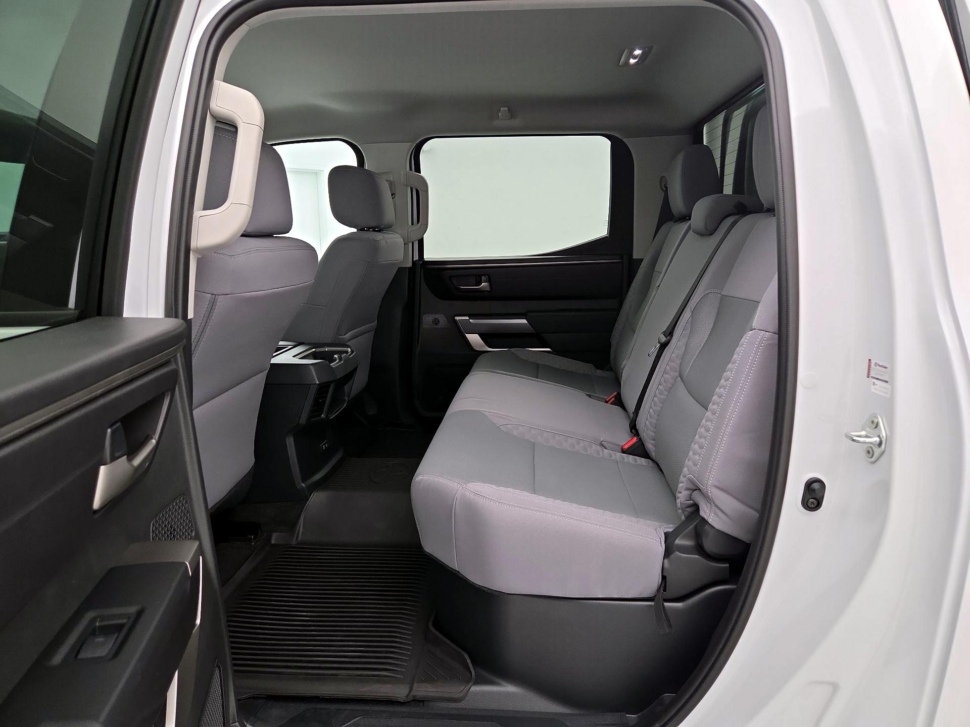 Thumbnail: 2024 Toyota Tundra - 19