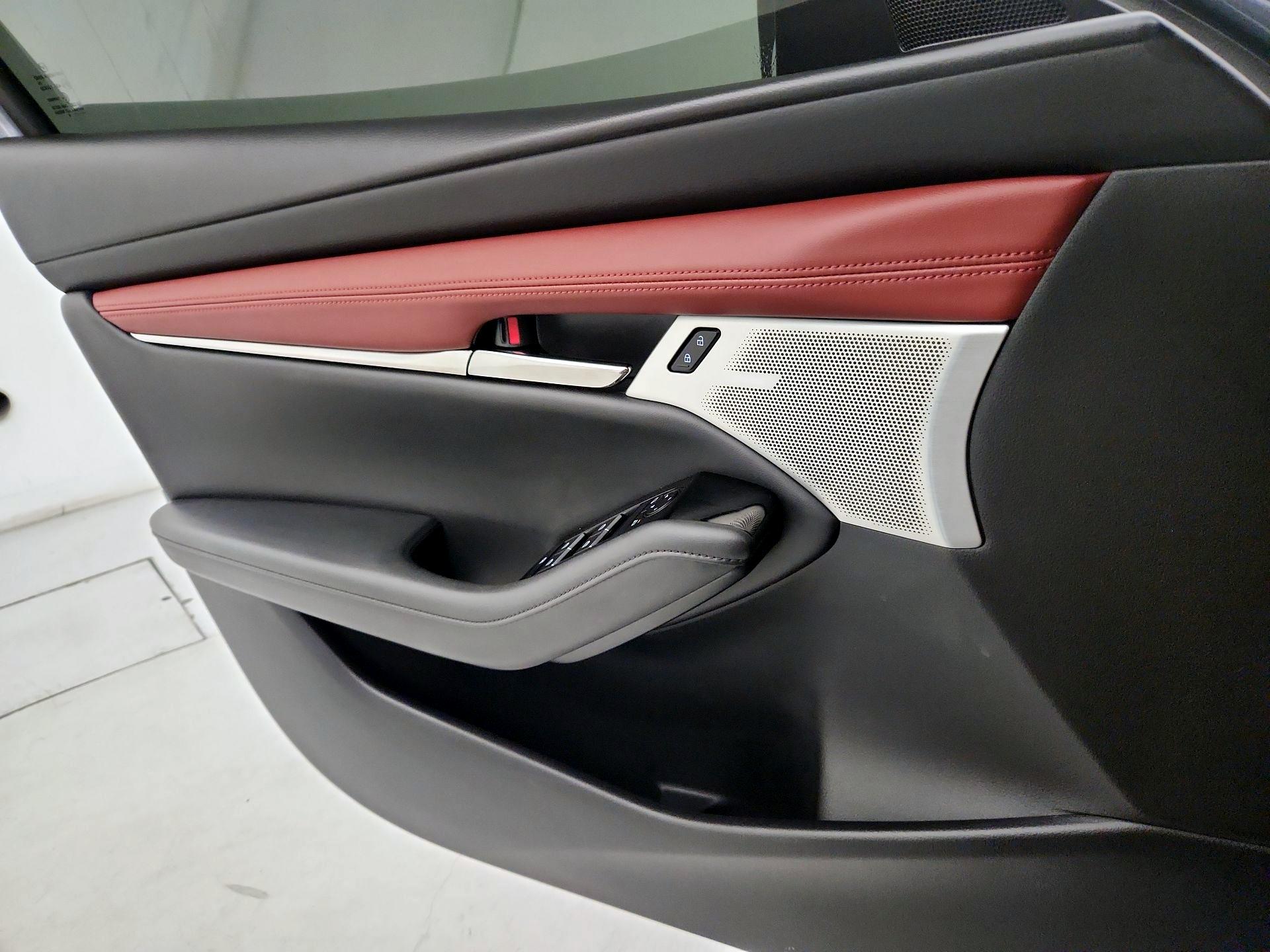 Thumbnail: 2025 Mazda Mazda3 - 12