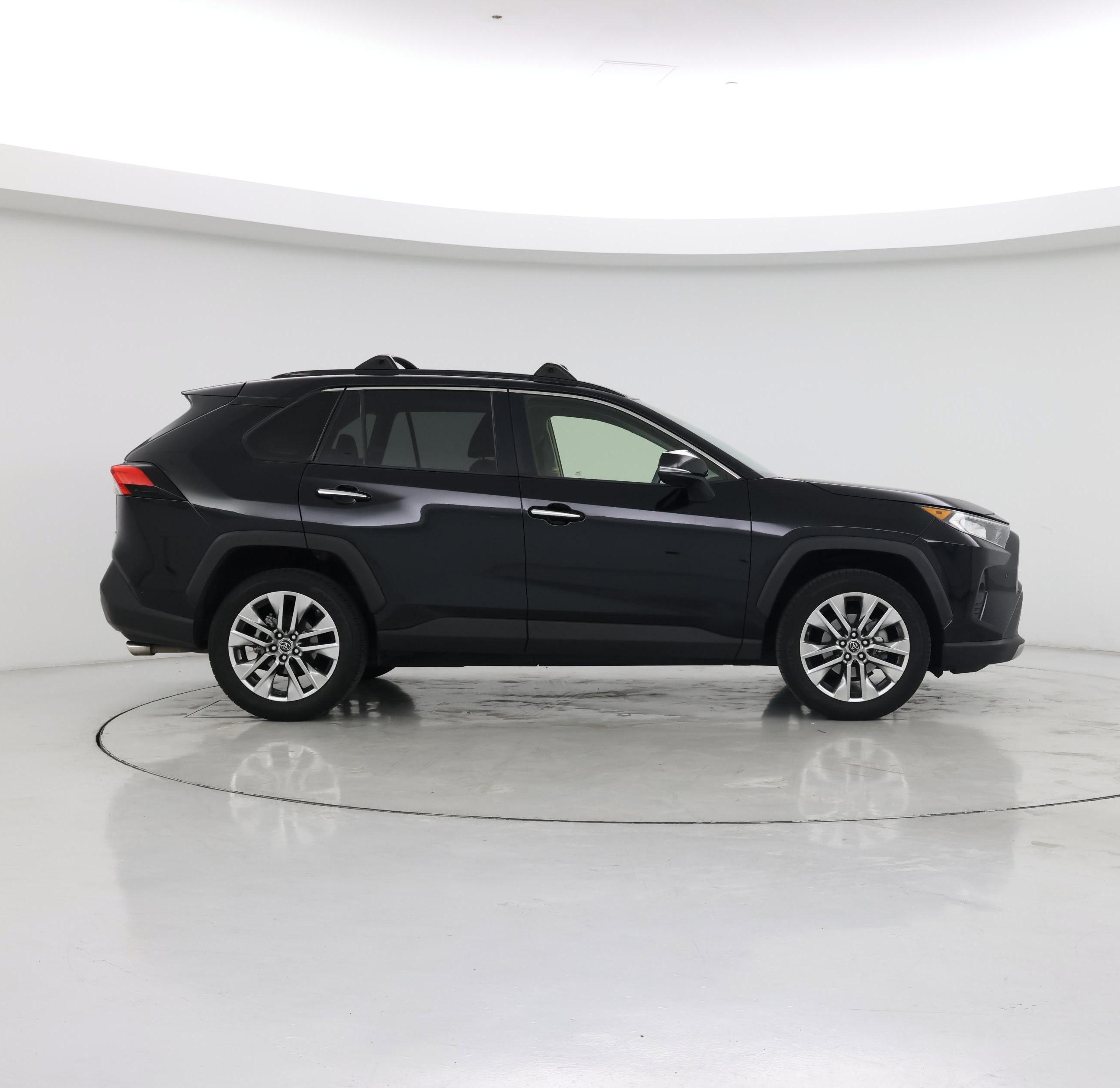 Thumbnail: 2019 Toyota RAV4 - 7