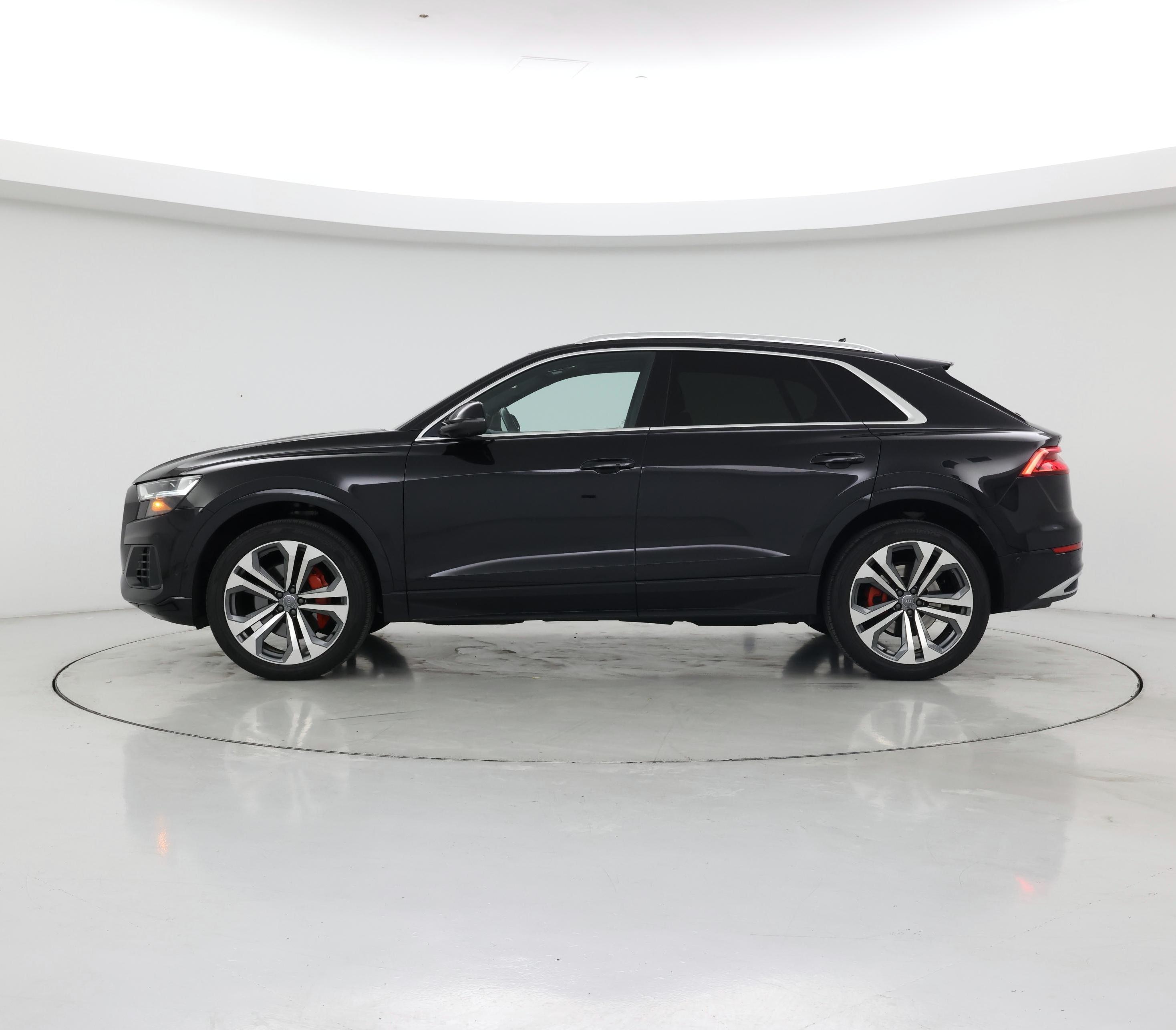 Thumbnail: 2019 Audi Q8 - 3