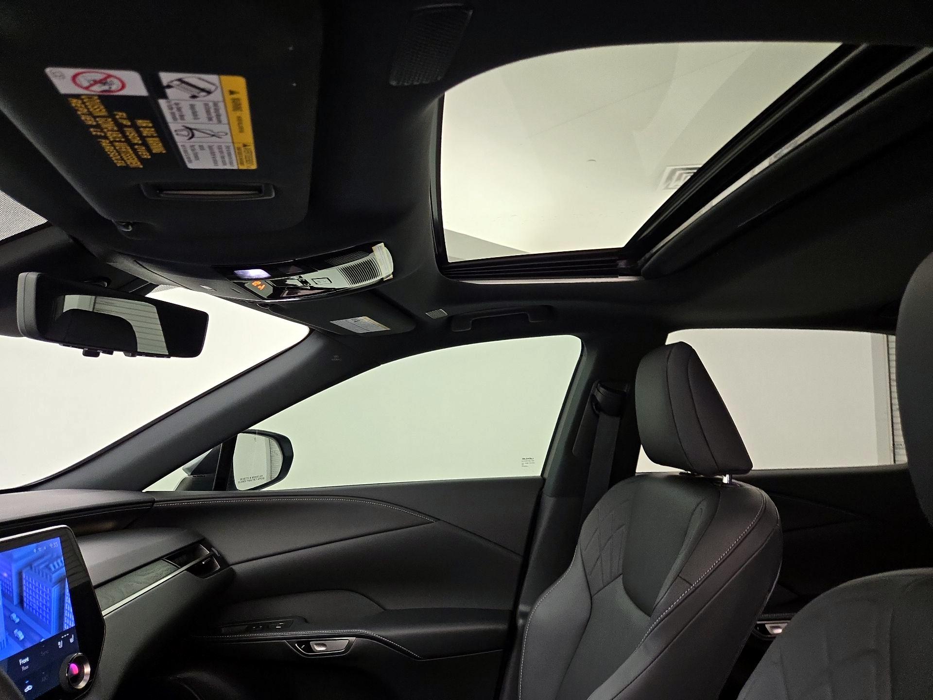 Thumbnail: 2023 Lexus RX - 19