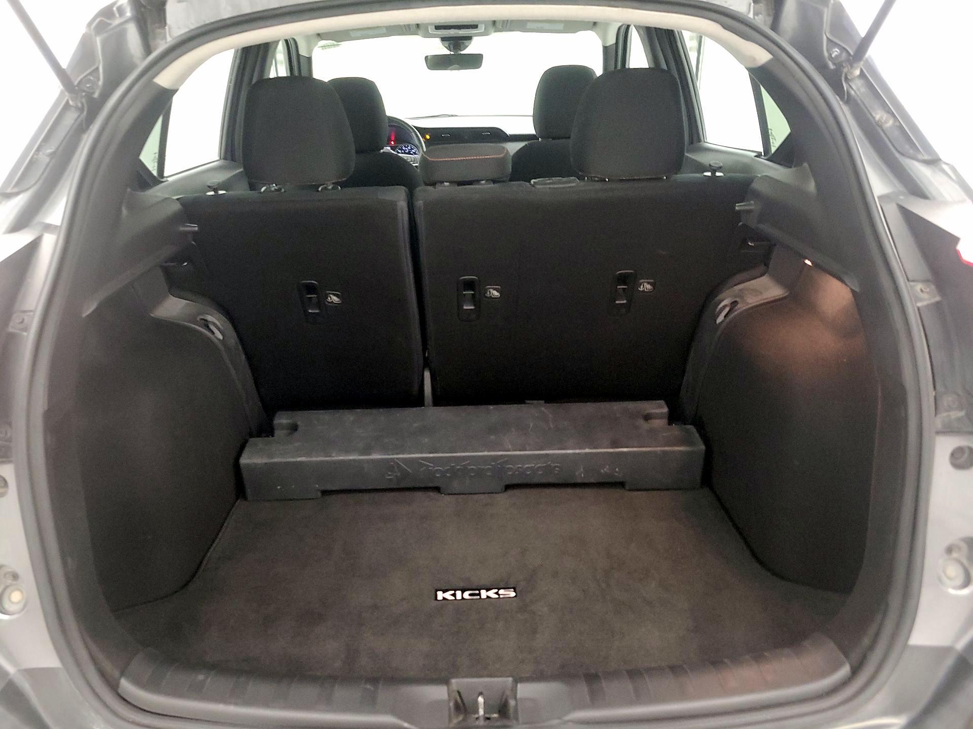 Thumbnail: 2020 Nissan Kicks - 20