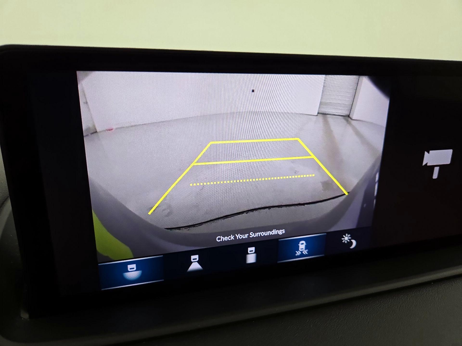 Thumbnail: 2022 Acura MDX - 15