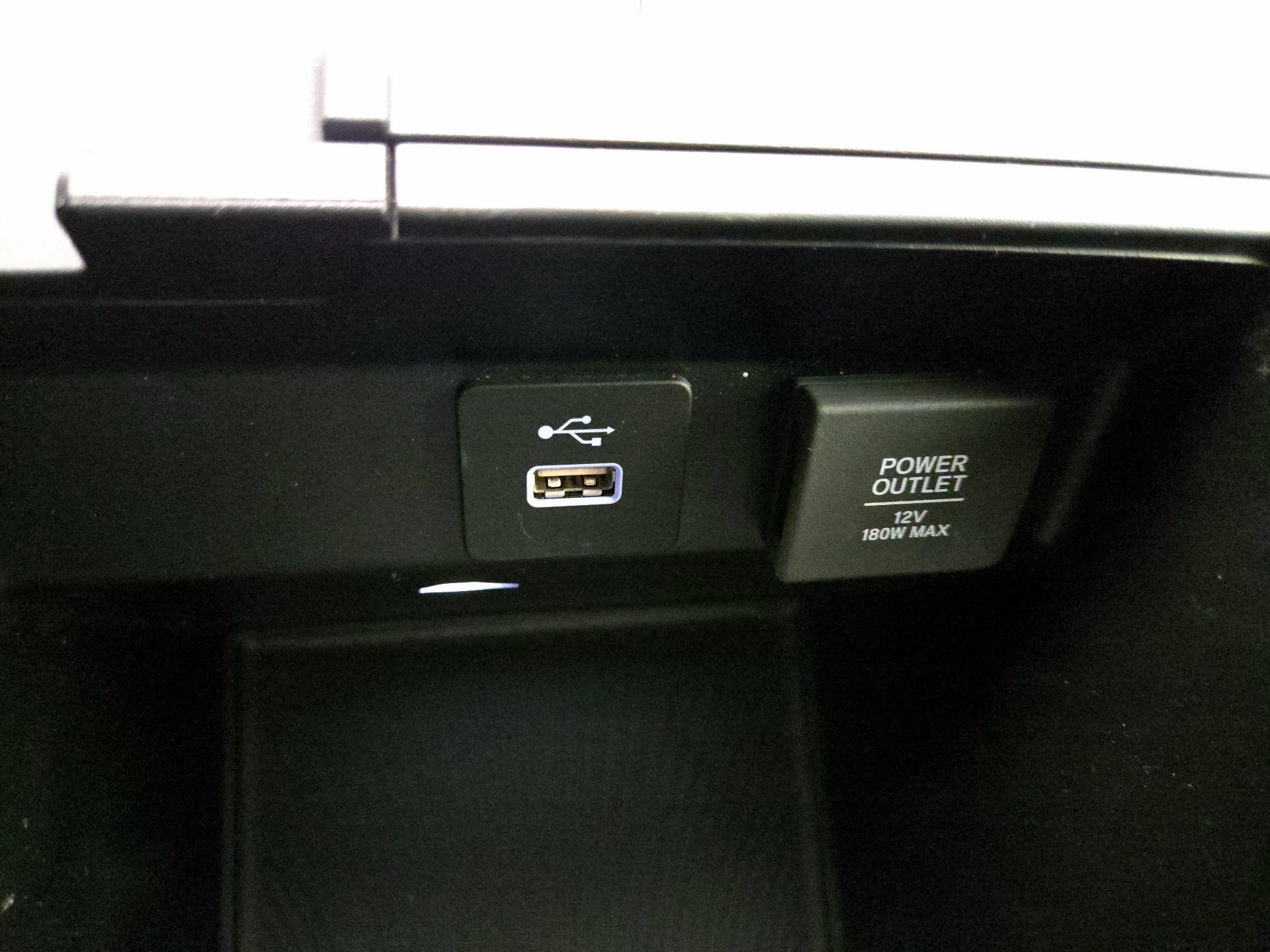 Thumbnail: 2022 Acura MDX - 19