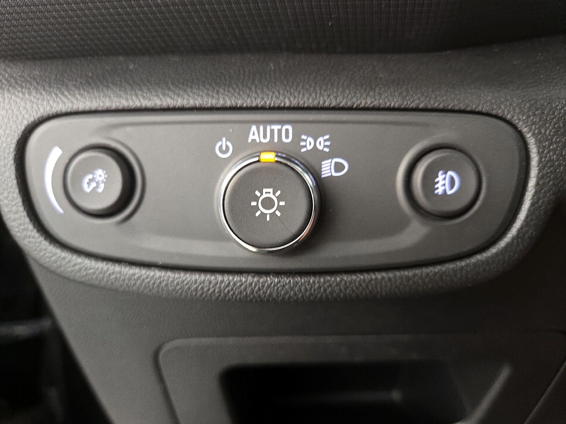 Thumbnail: 2023 Chevrolet TrailBlazer - 13