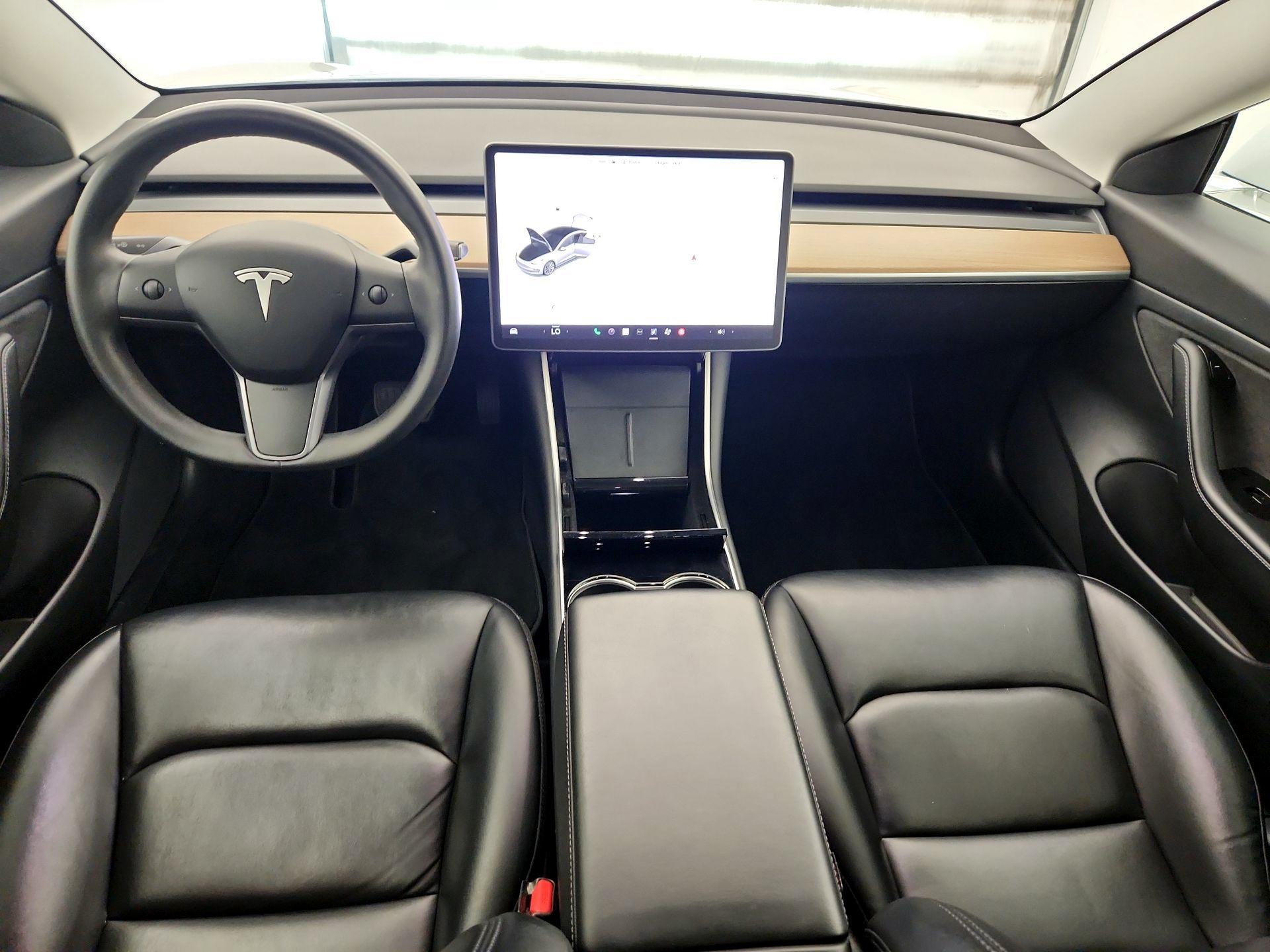 Thumbnail: 2020 Tesla Model 3 - 9