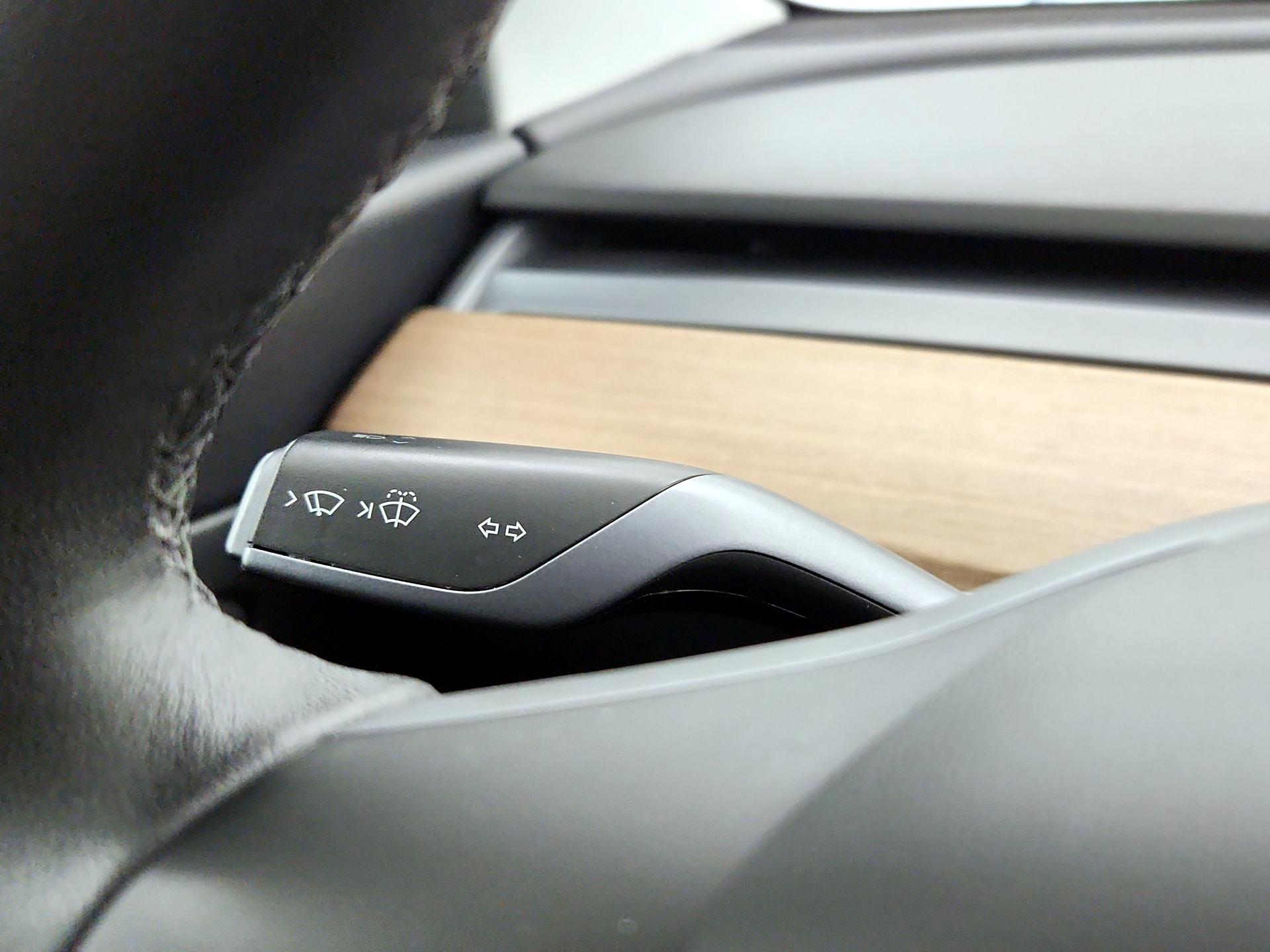 Thumbnail: 2020 Tesla Model 3 - 13