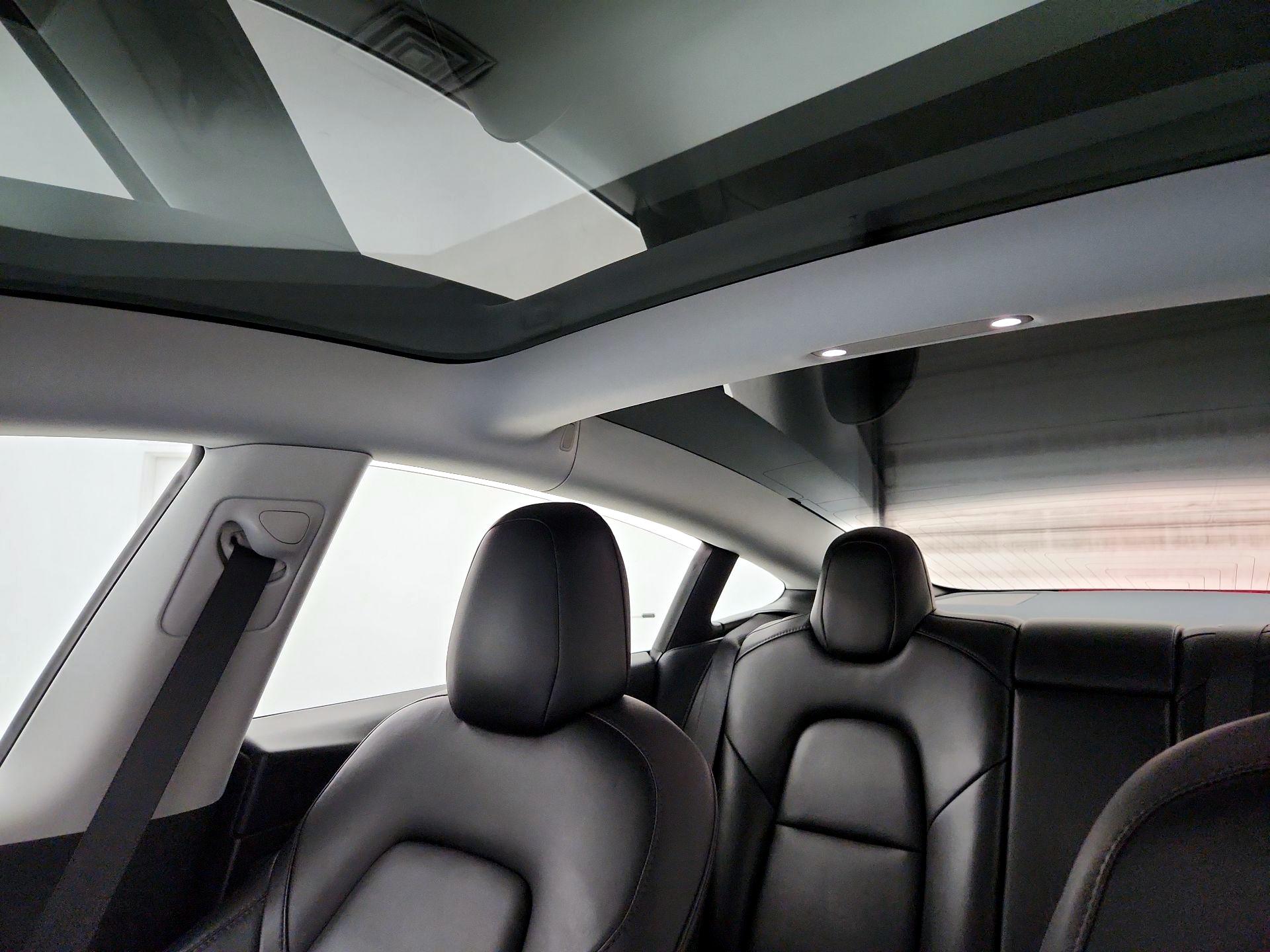 Thumbnail: 2020 Tesla Model 3 - 19